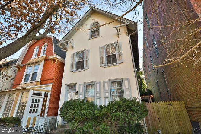 GERMANTOWN (EAST) - Residential