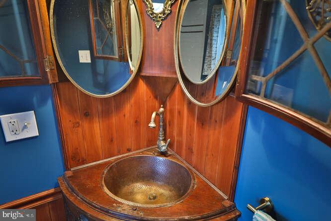 GERMANTOWN (EAST) - Residential