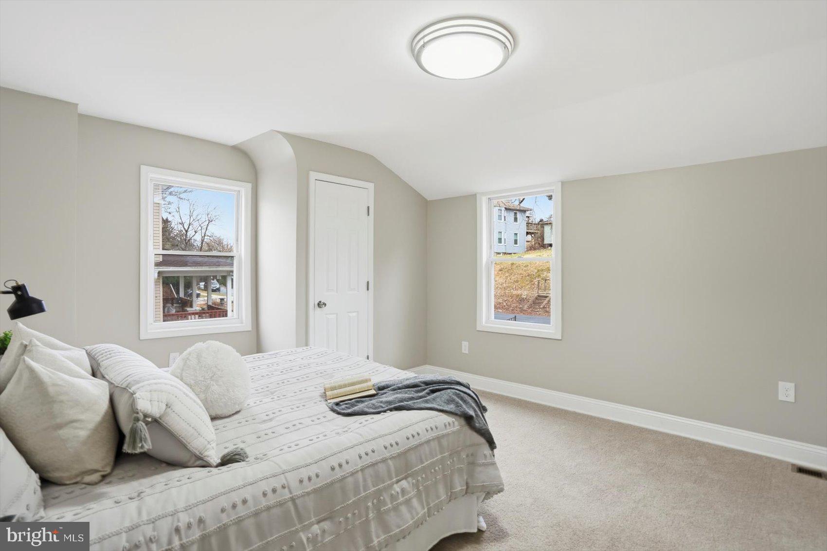 FAIRMOUNT PARK - Residential