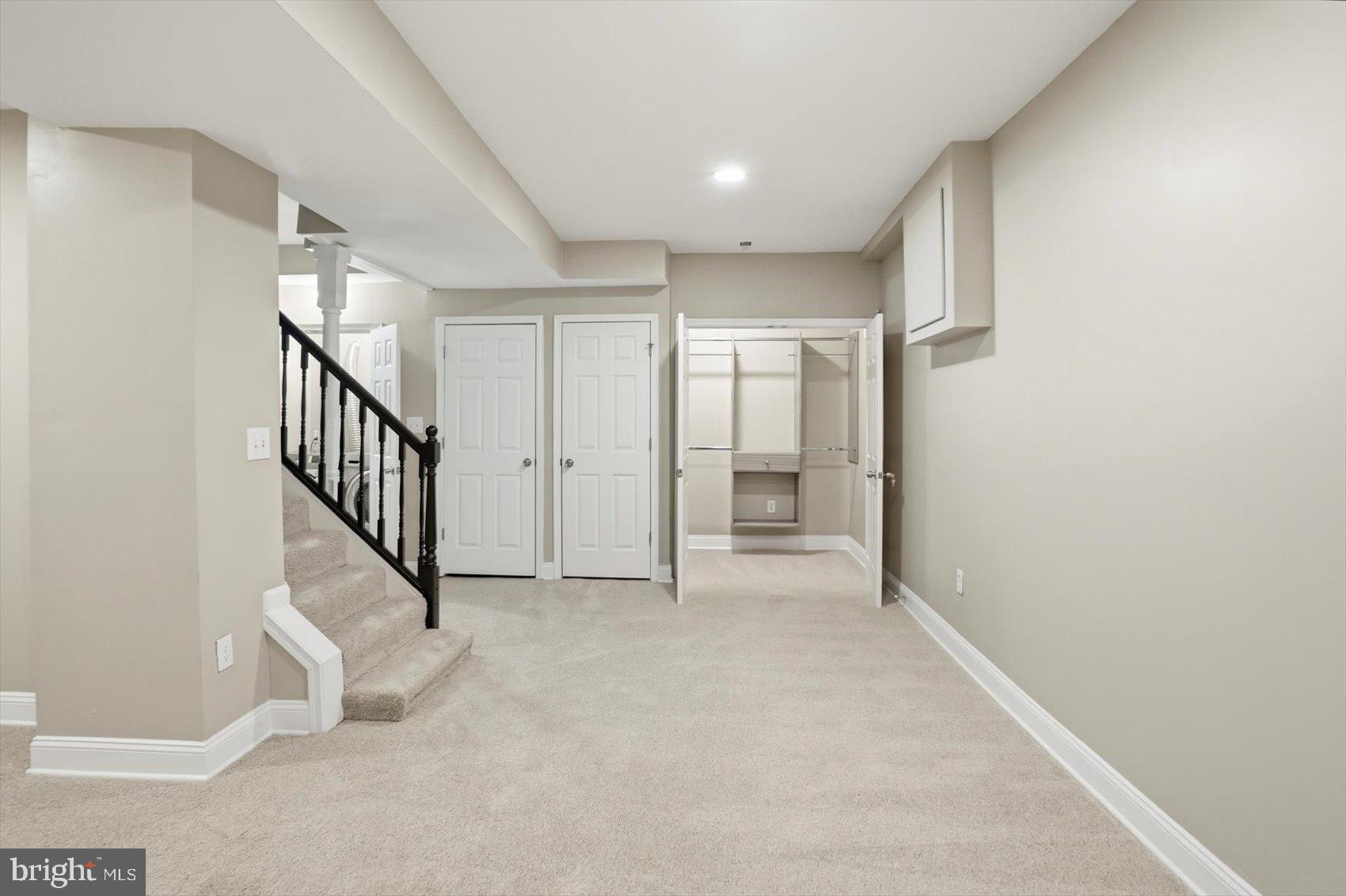 FAIRMOUNT PARK - Residential