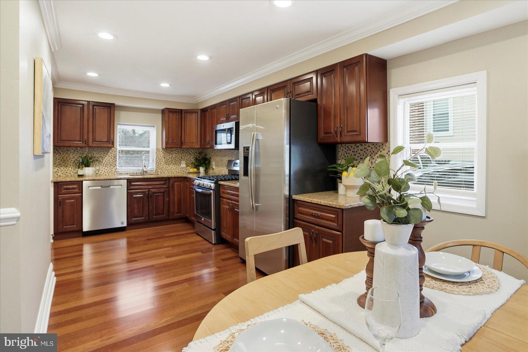 FAIRMOUNT PARK - Residential