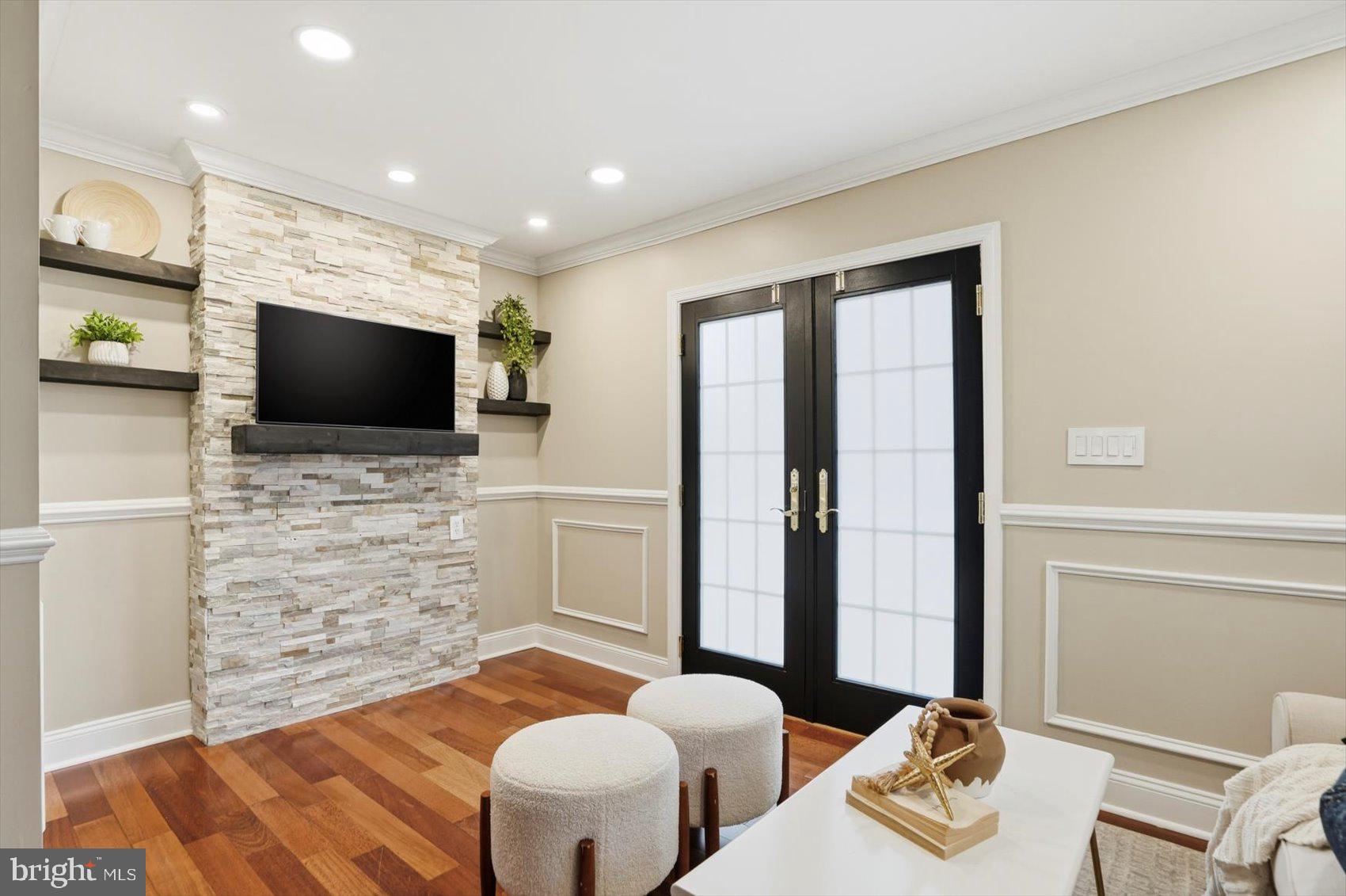 FAIRMOUNT PARK - Residential