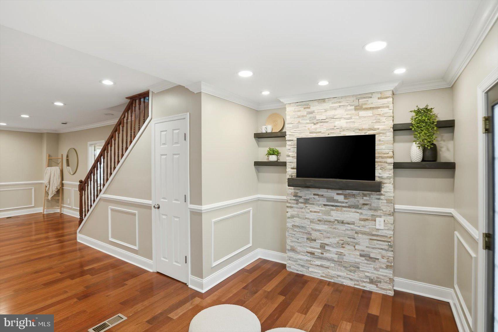 FAIRMOUNT PARK - Residential