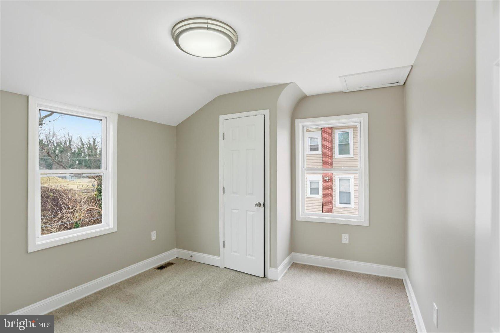 FAIRMOUNT PARK - Residential