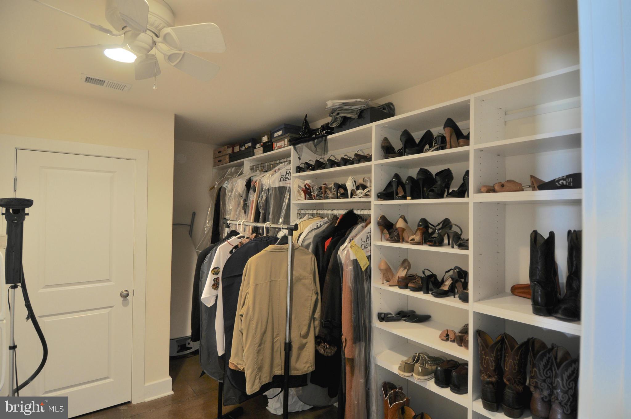 RHODE POINT - Residential