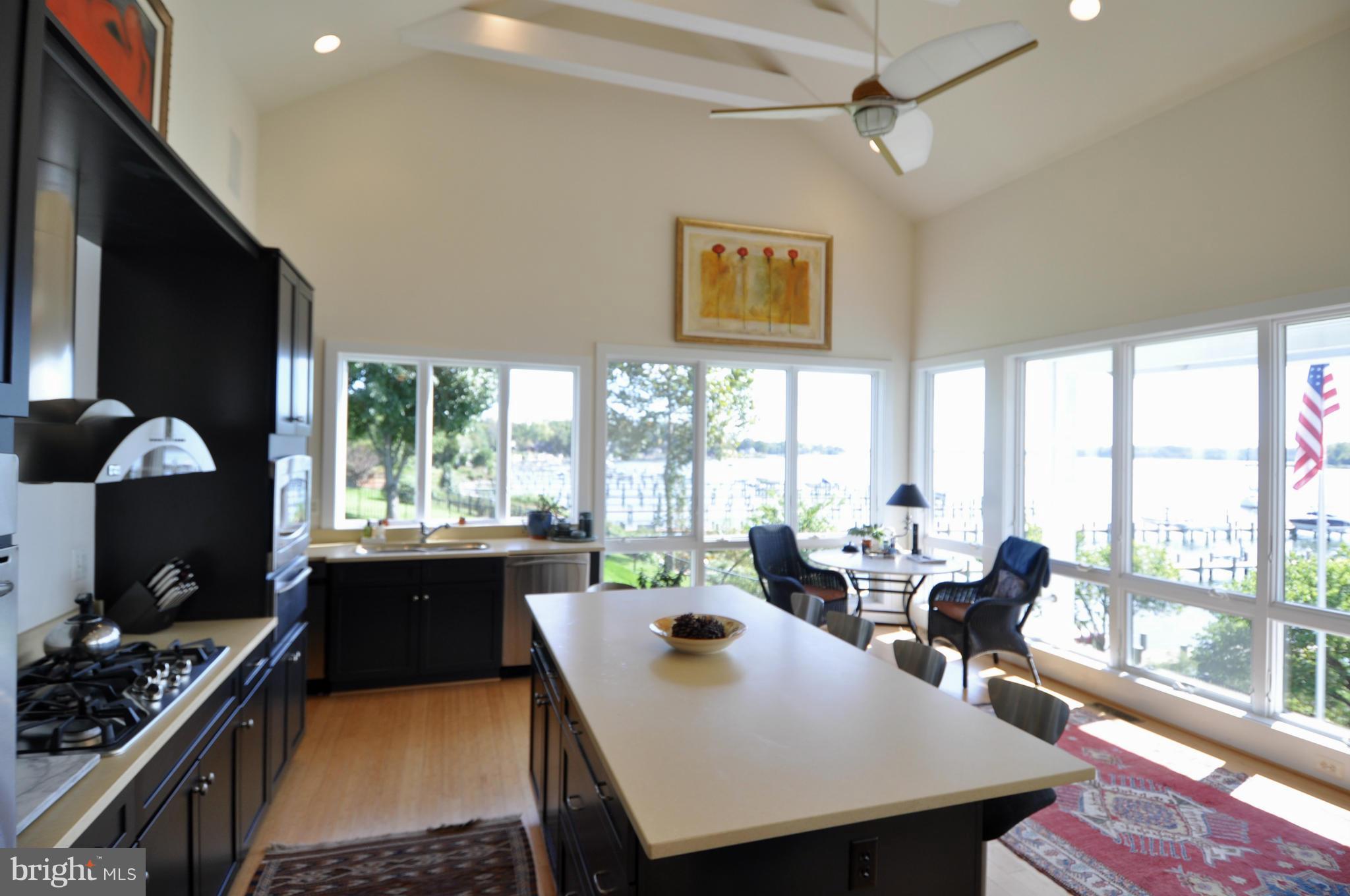 RHODE POINT - Residential