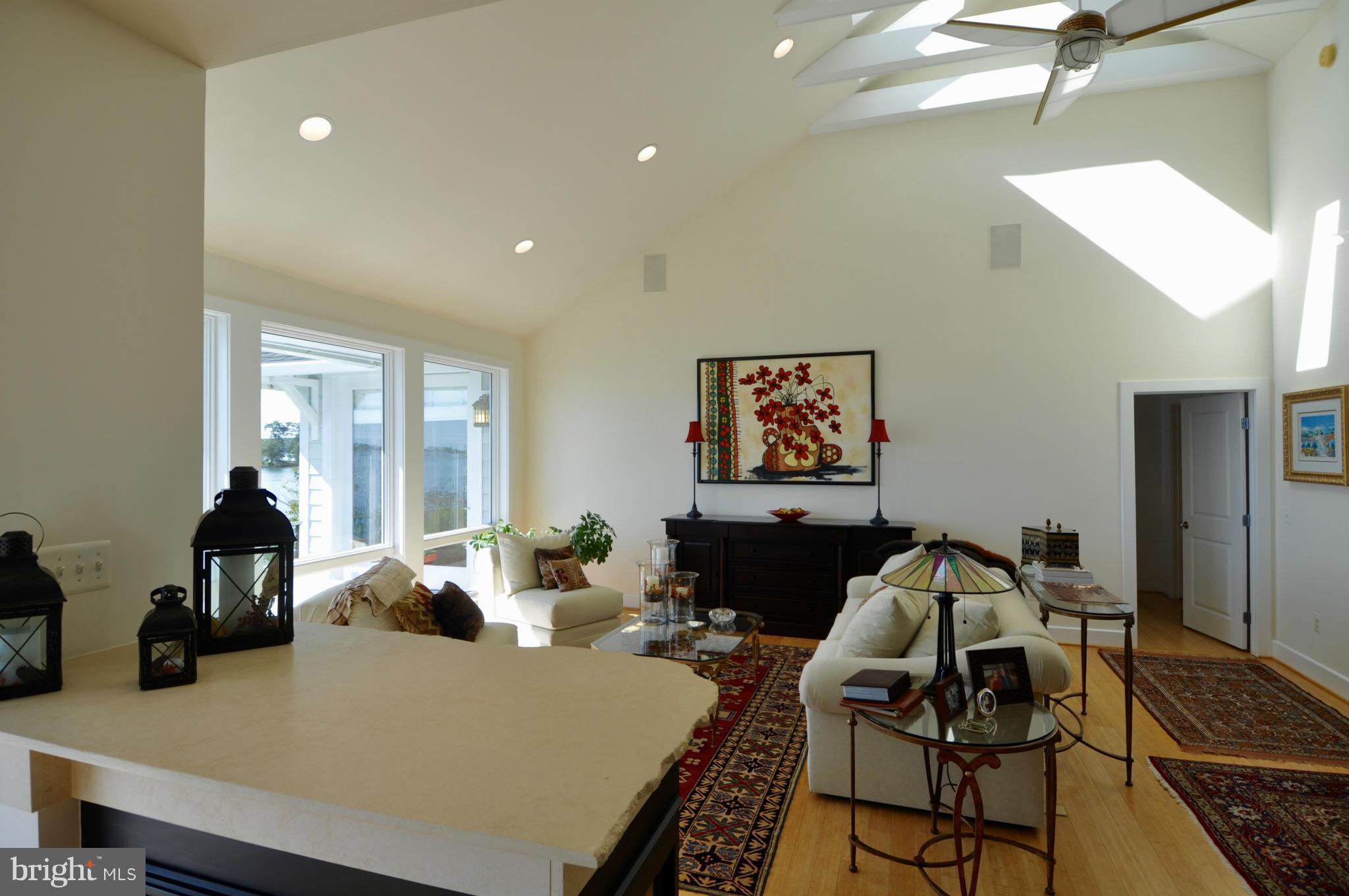 RHODE POINT - Residential