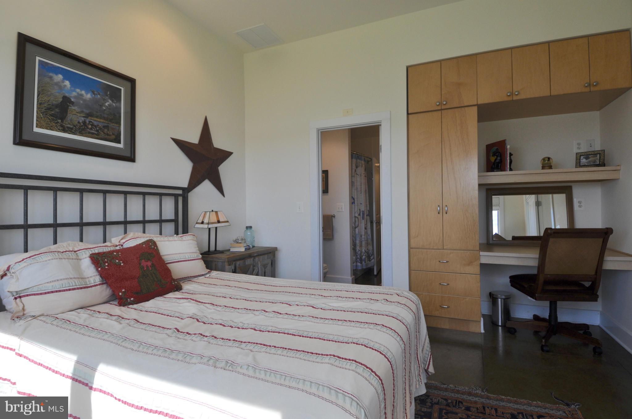 RHODE POINT - Residential