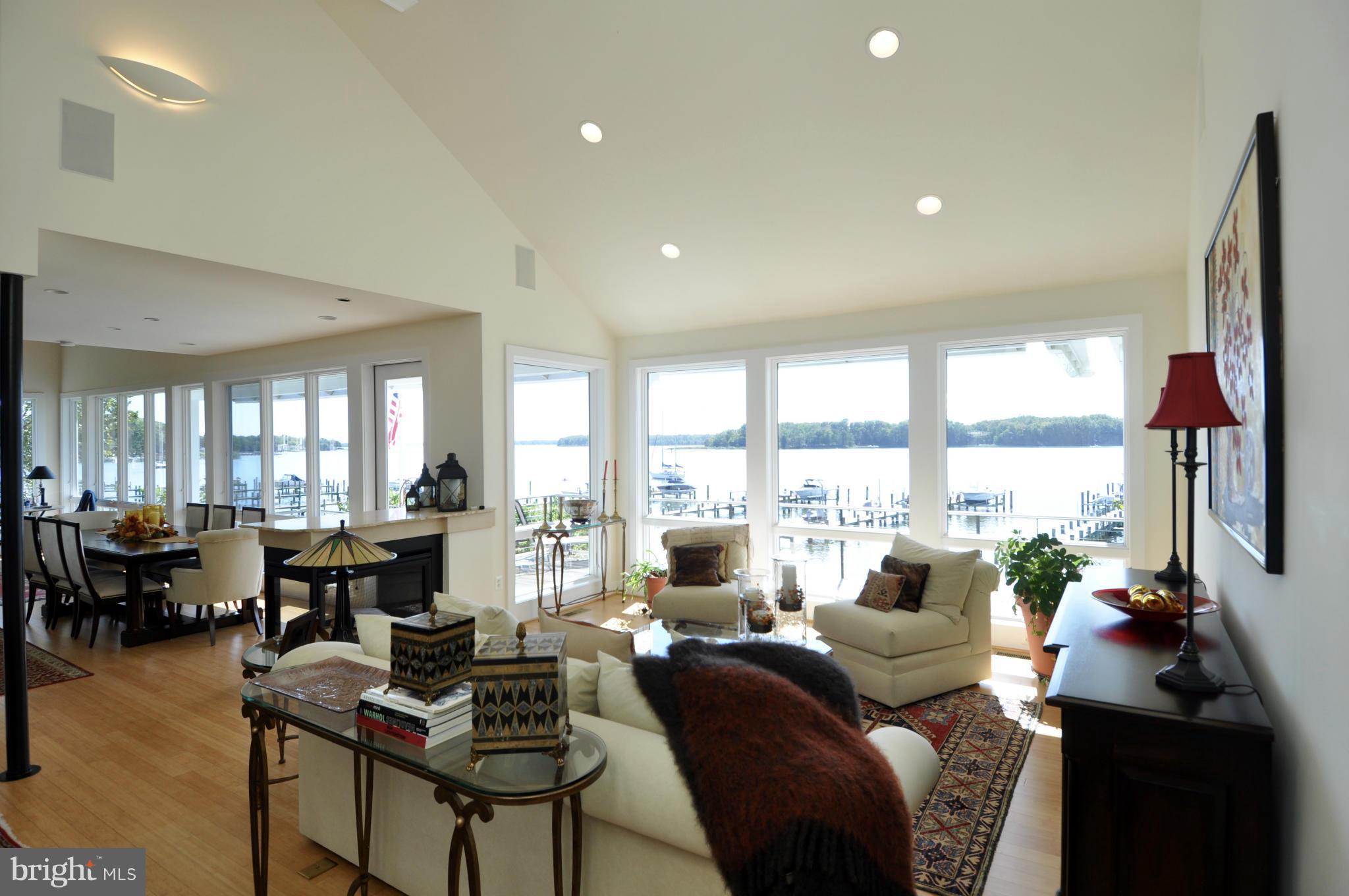 RHODE POINT - Residential