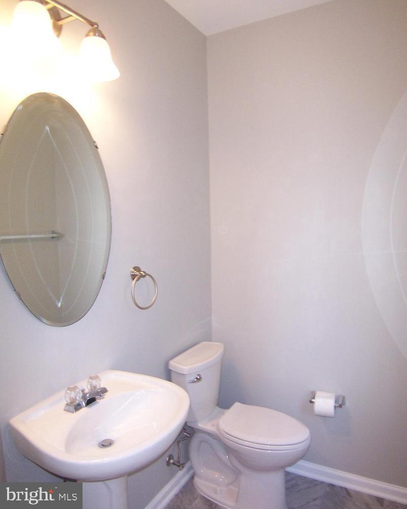 CARR AT CEDAR LAKES - Residential Lease