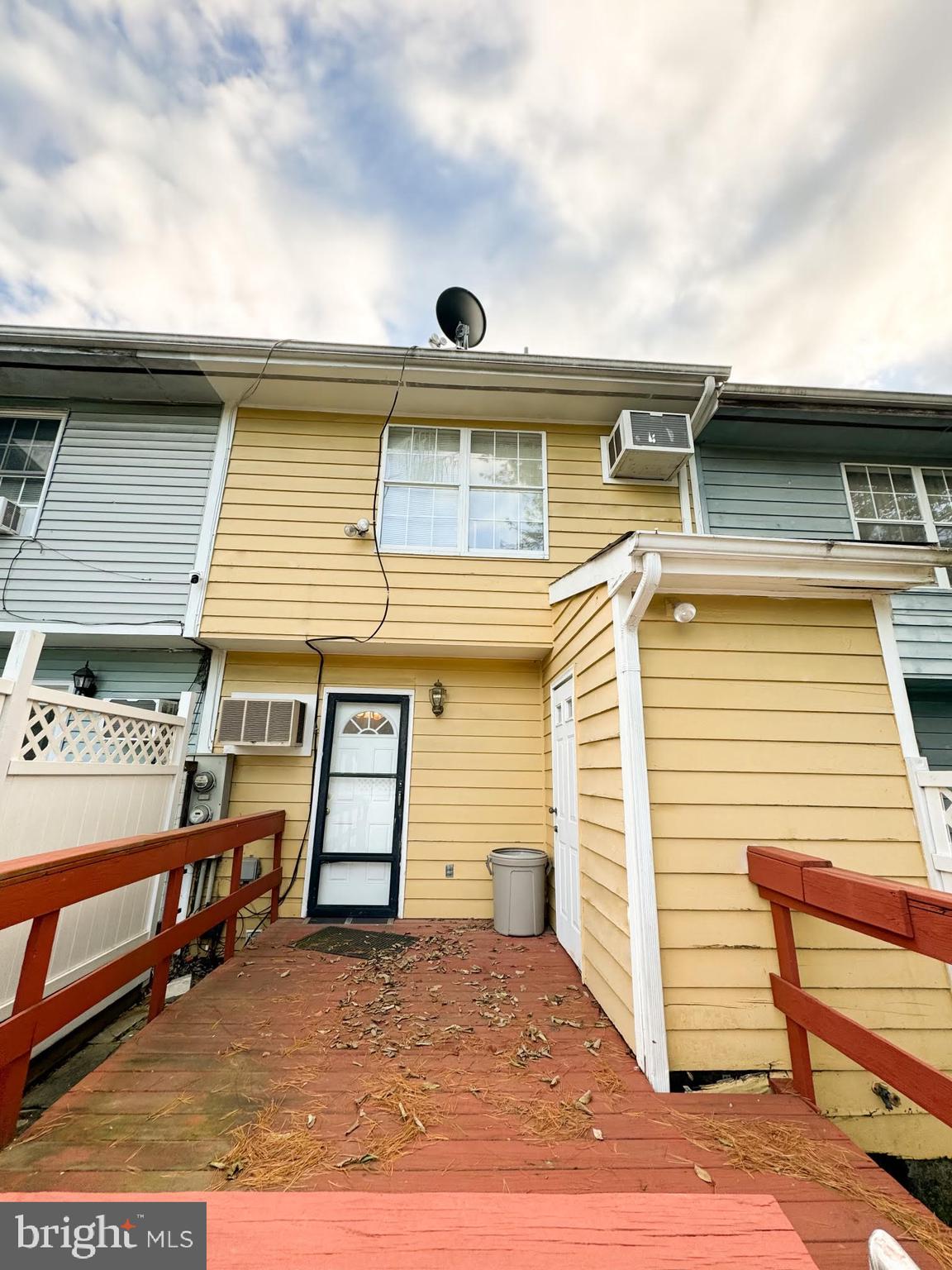 WILLOW BROOK - Residential