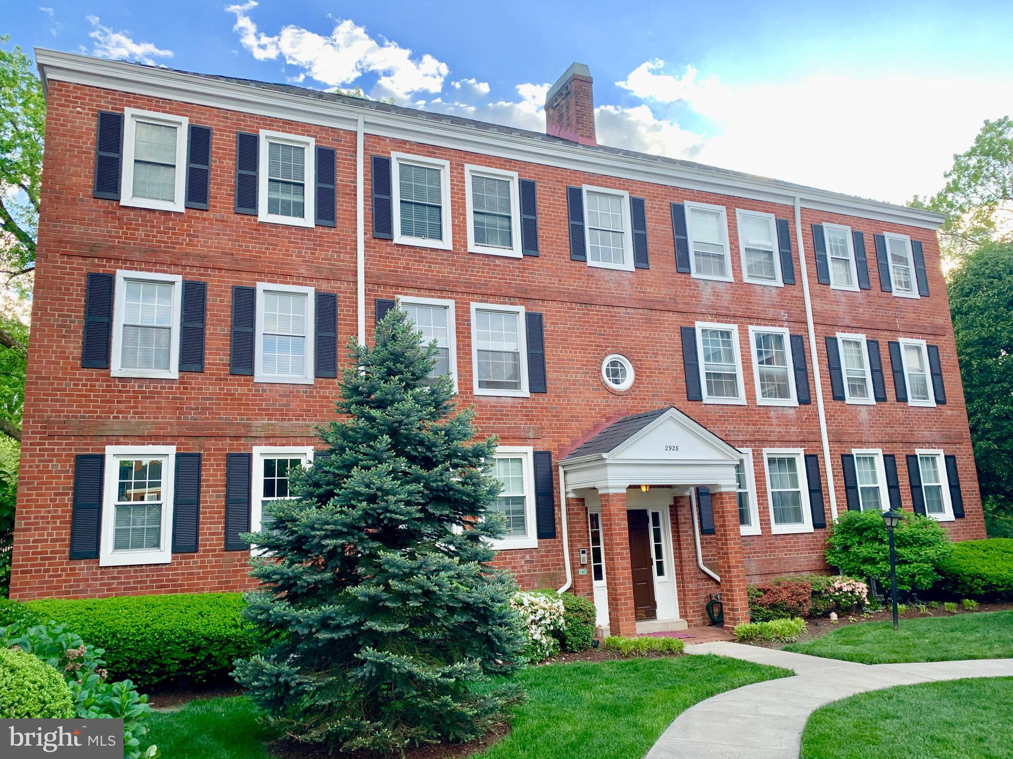 2928 S BUCHANAN STREET B1