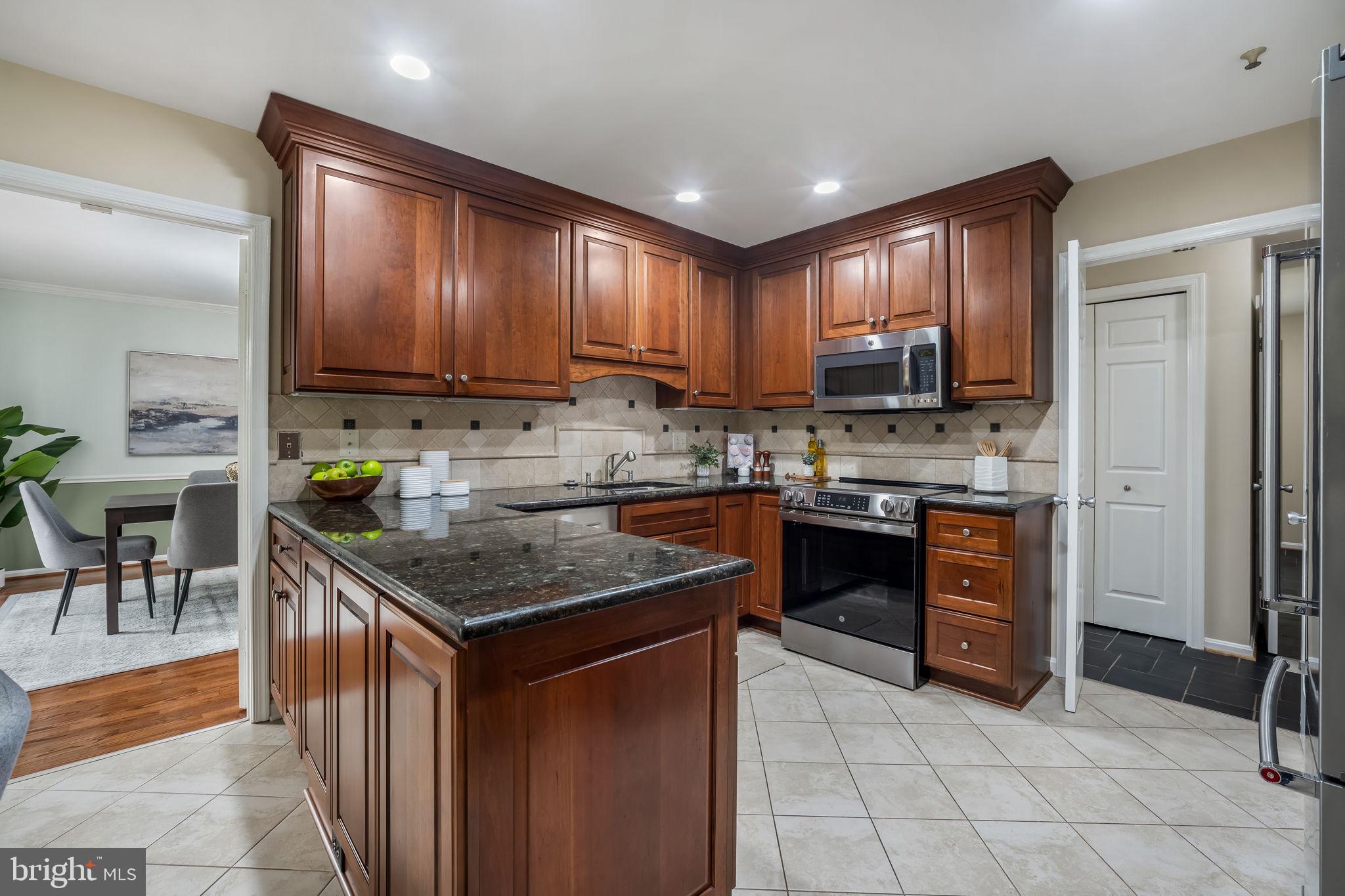 MARLBORO ESTATES - Residential