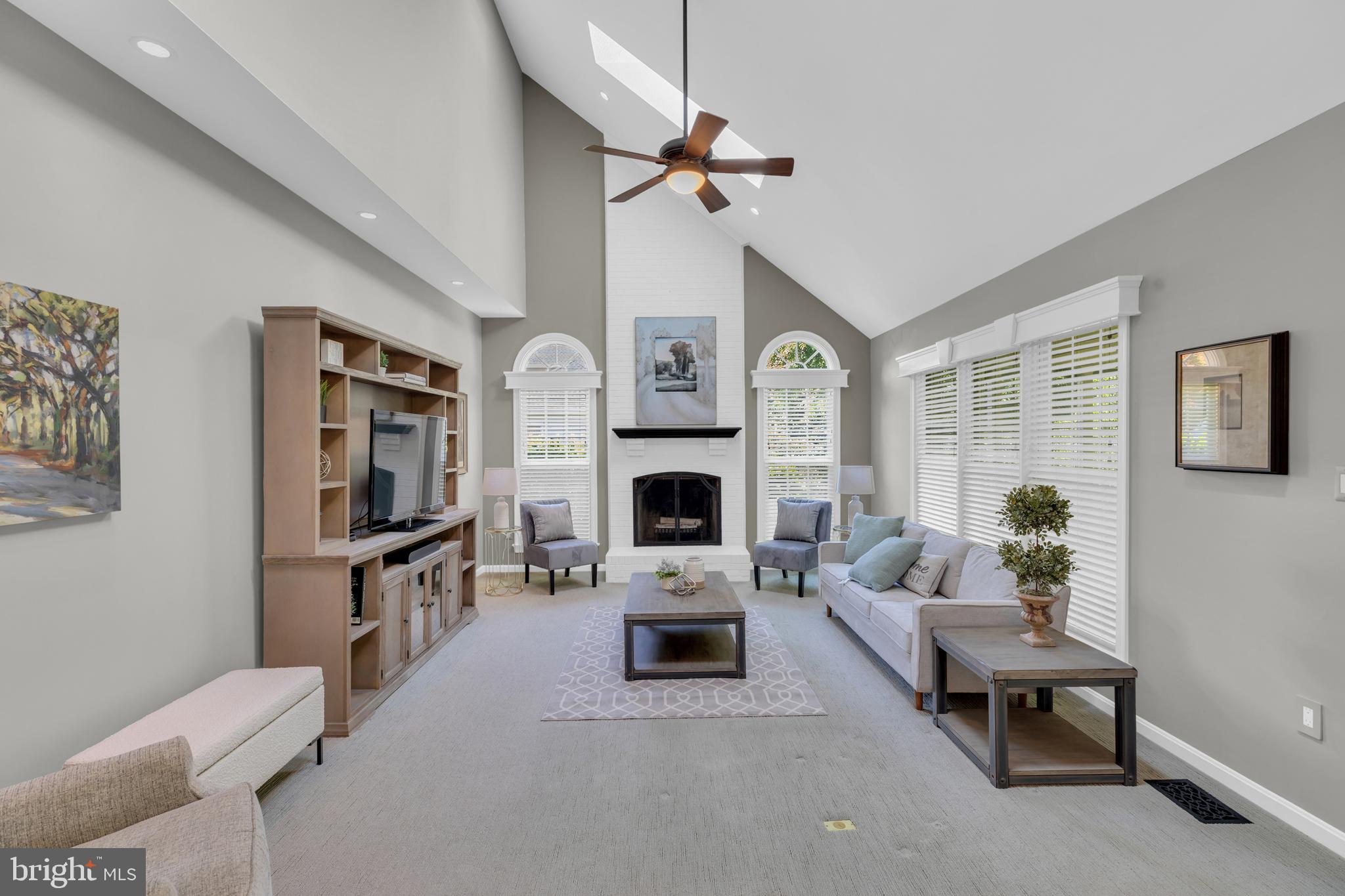 CROSSPOINTE - Residential
