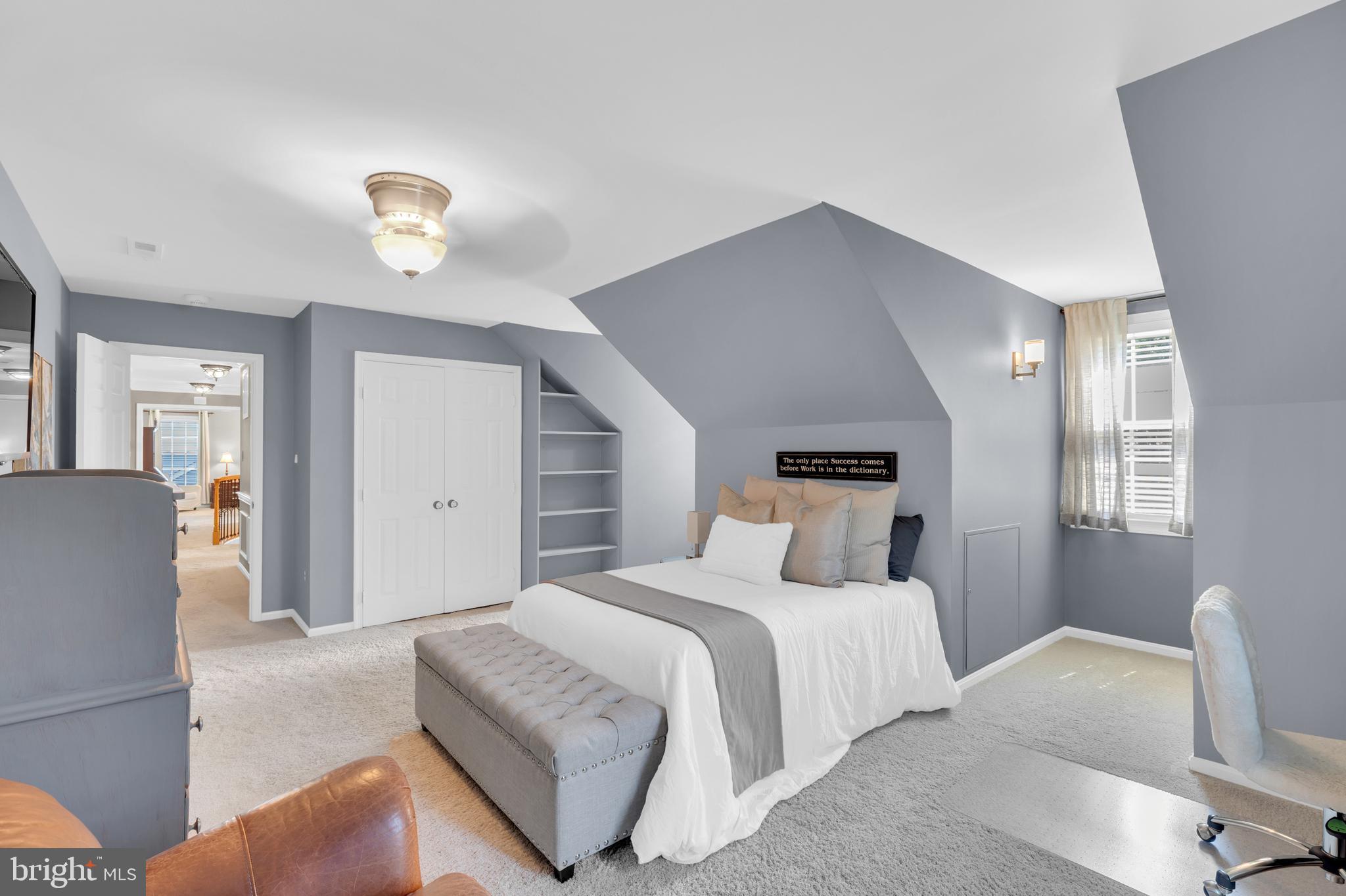 CROSSPOINTE - Residential