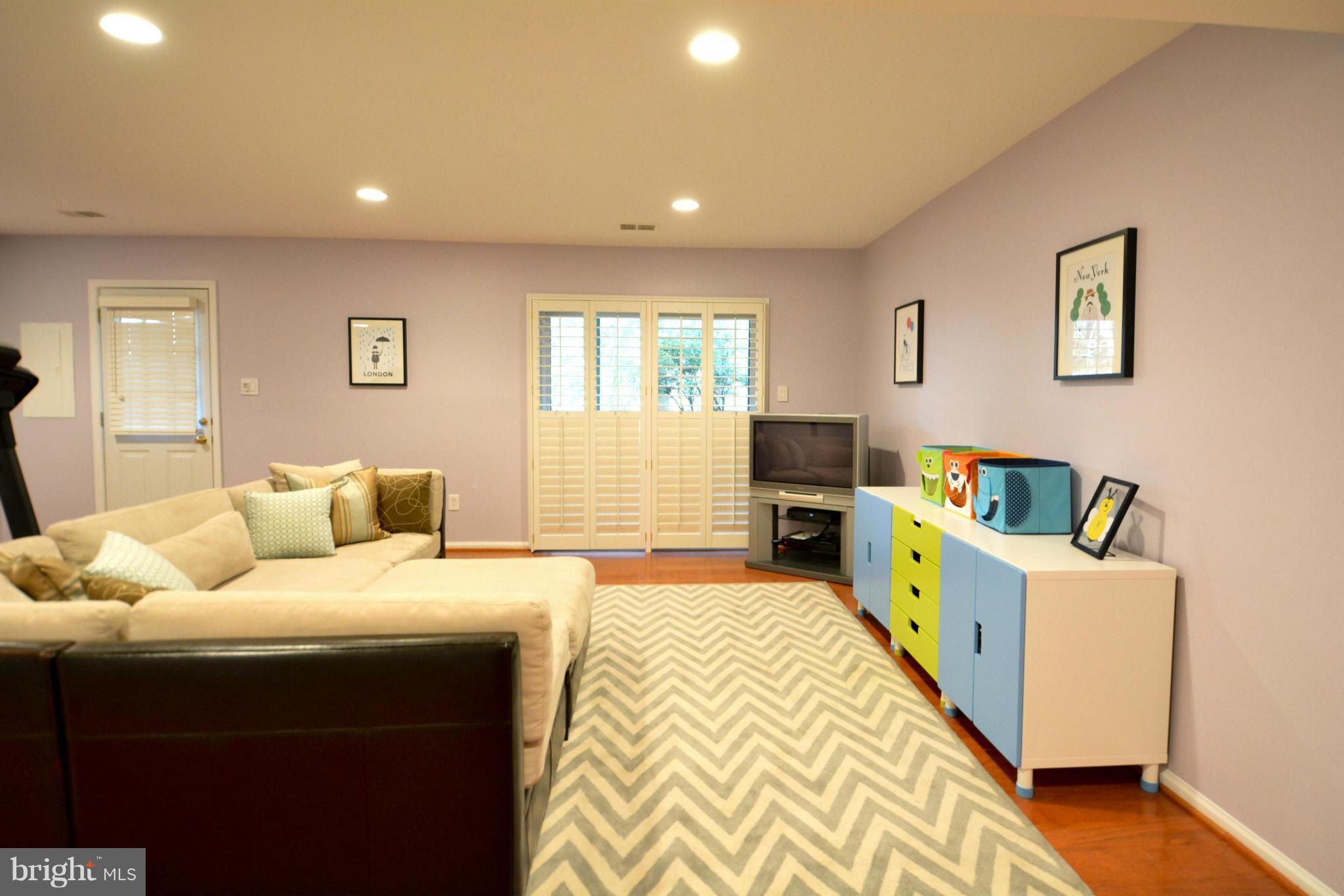 BURKE CENTRE - Residential Lease