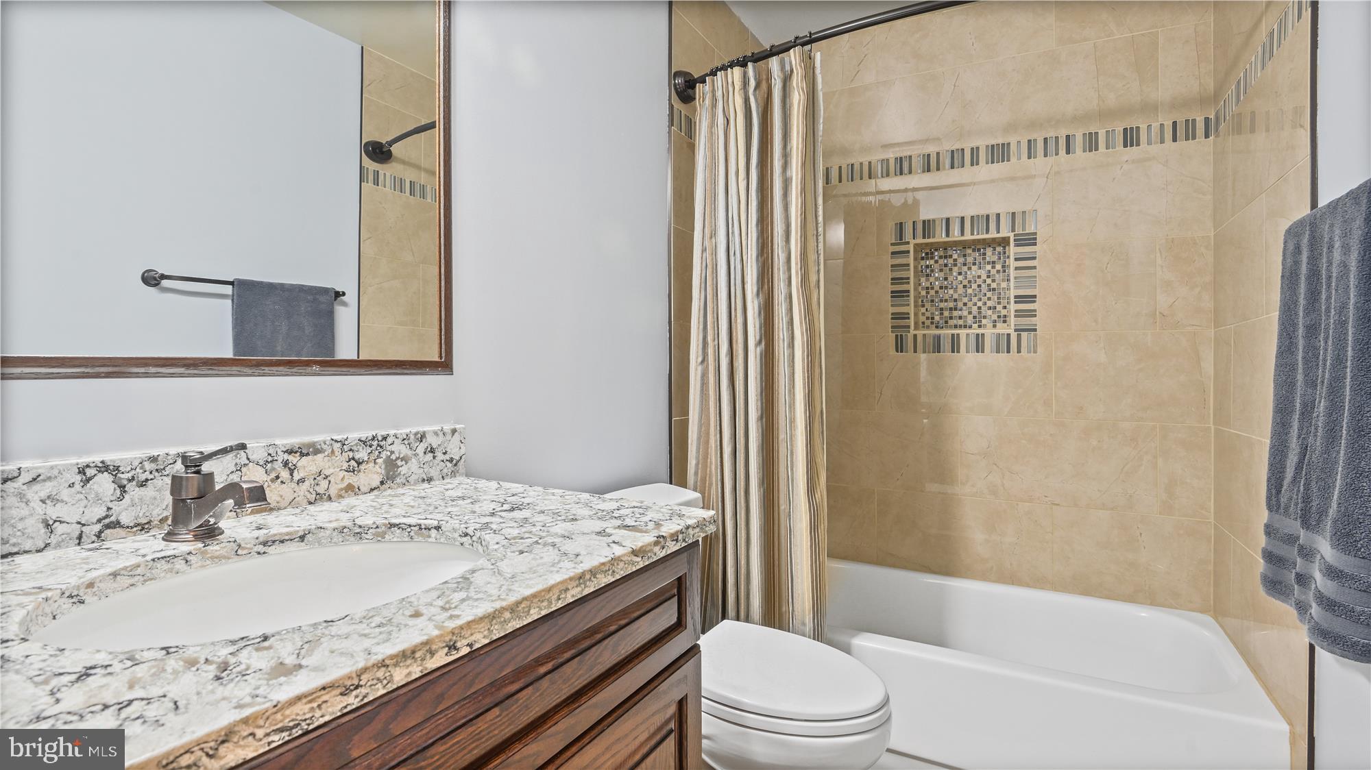 ASCOT WOODS - Residential