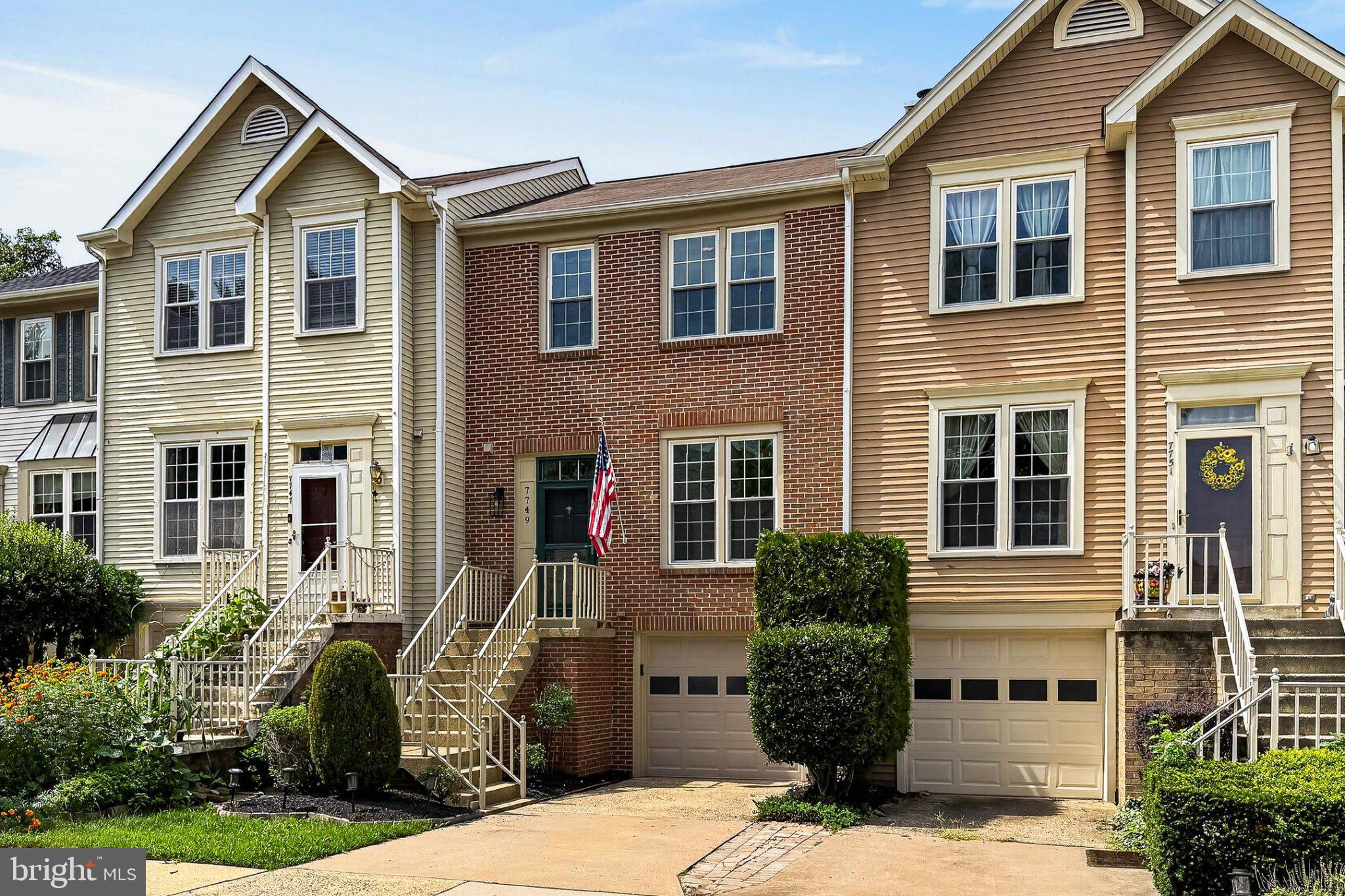 7749 BLACK HORSE COURT