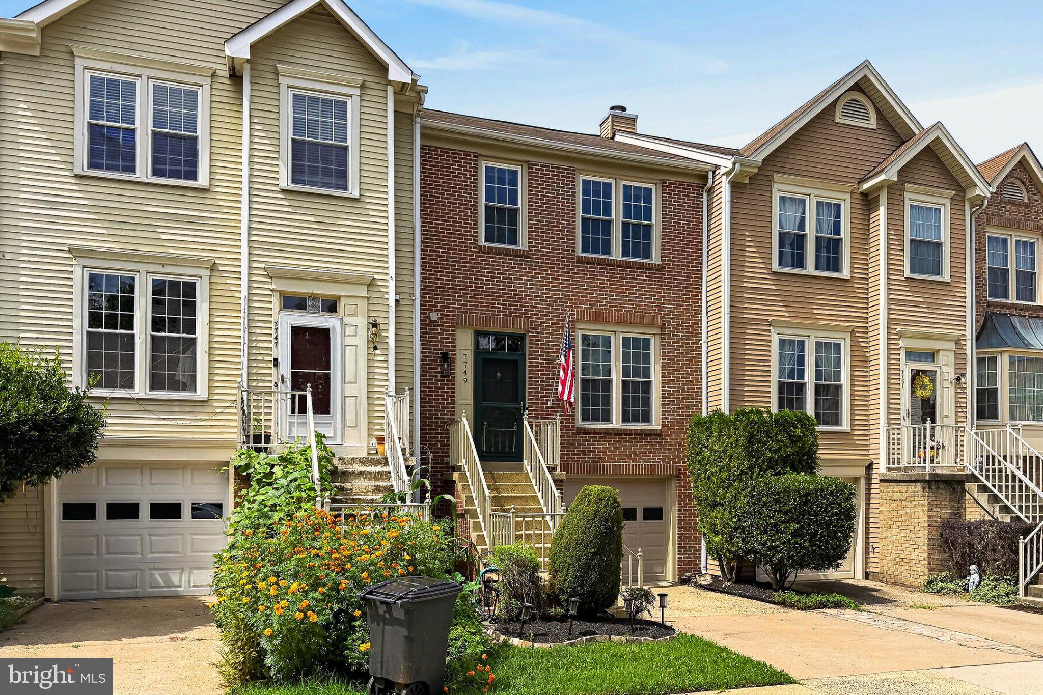 7749 BLACK HORSE COURT