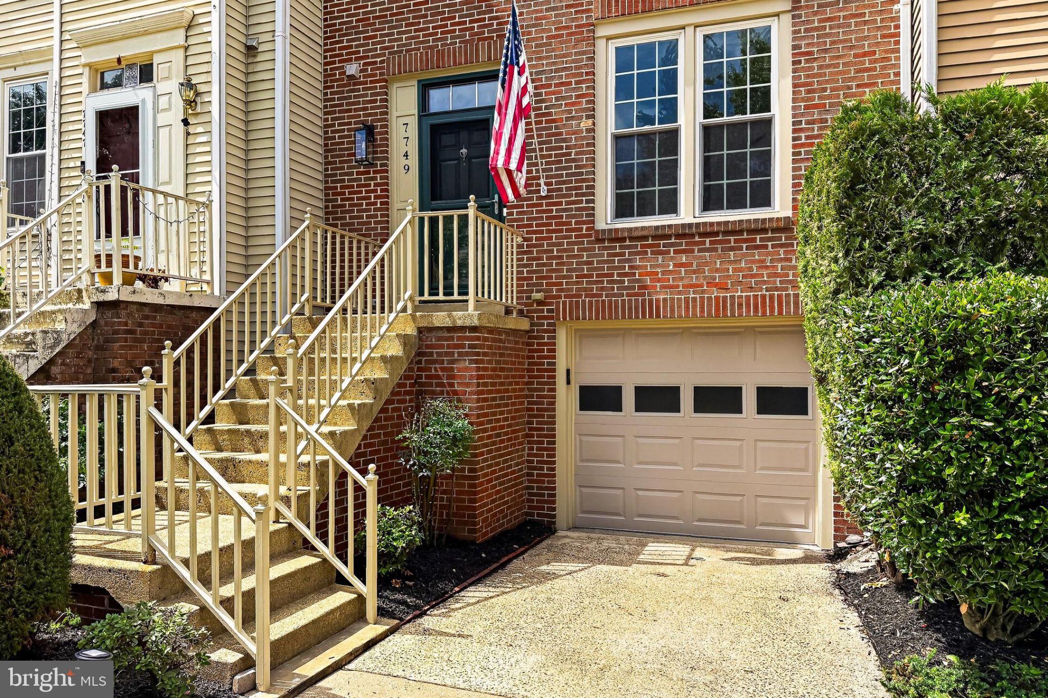7749 BLACK HORSE COURT