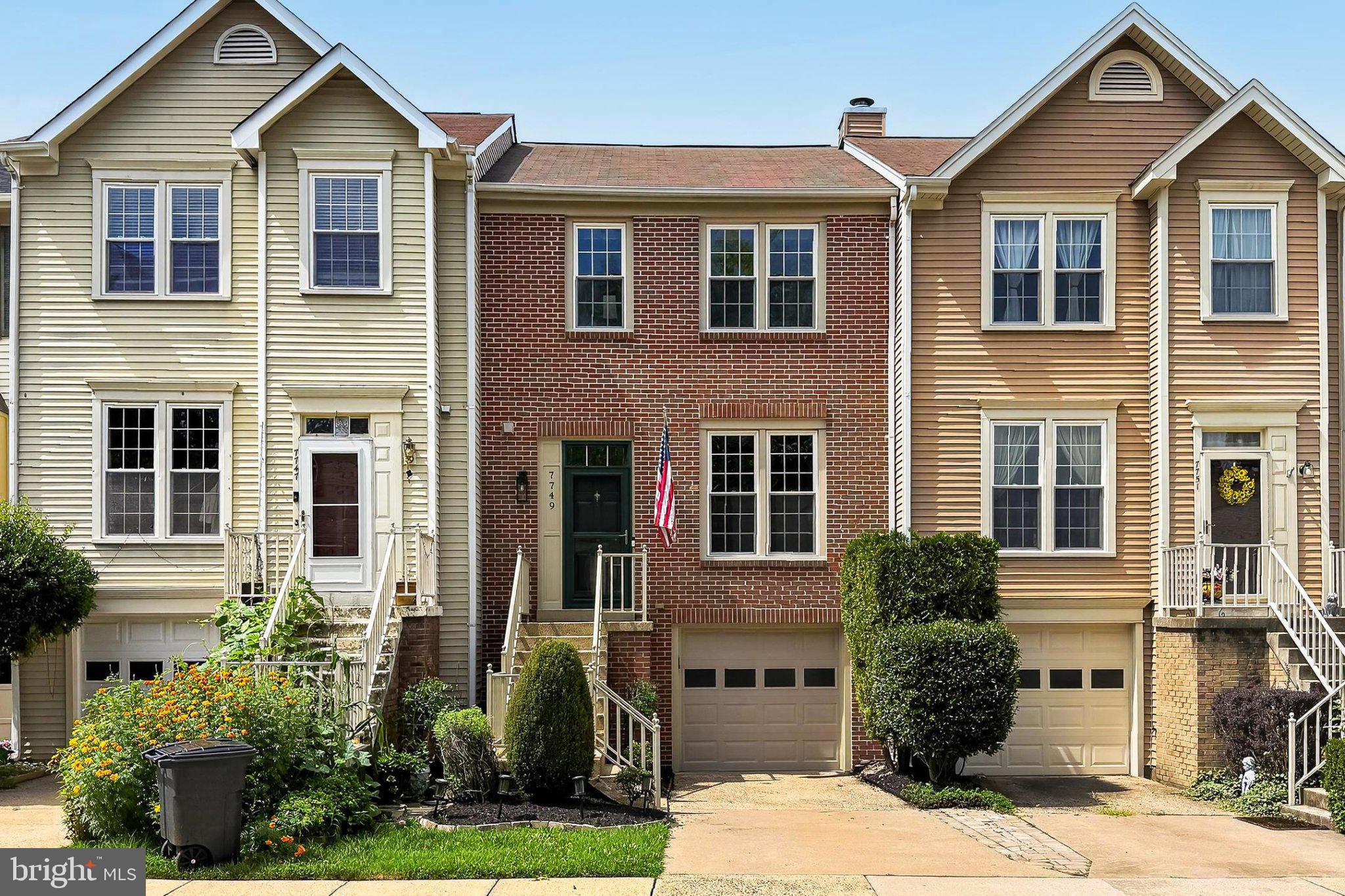 7749 BLACK HORSE COURT
