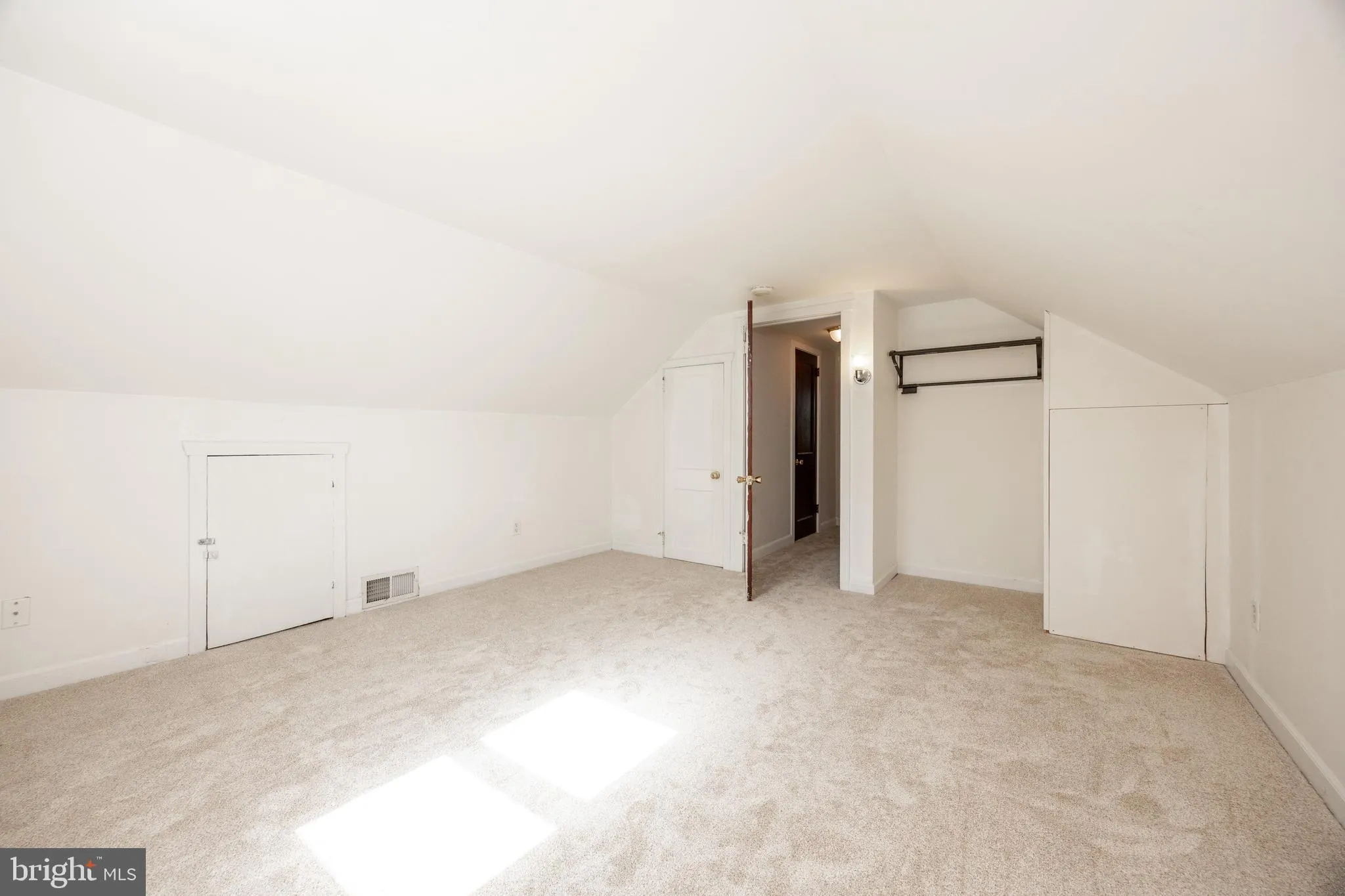 Hatfield, Pennsylvania 19440, United States, 4 Bedrooms Bedrooms, ,2 BathroomsBathrooms,Residential,Active,200007