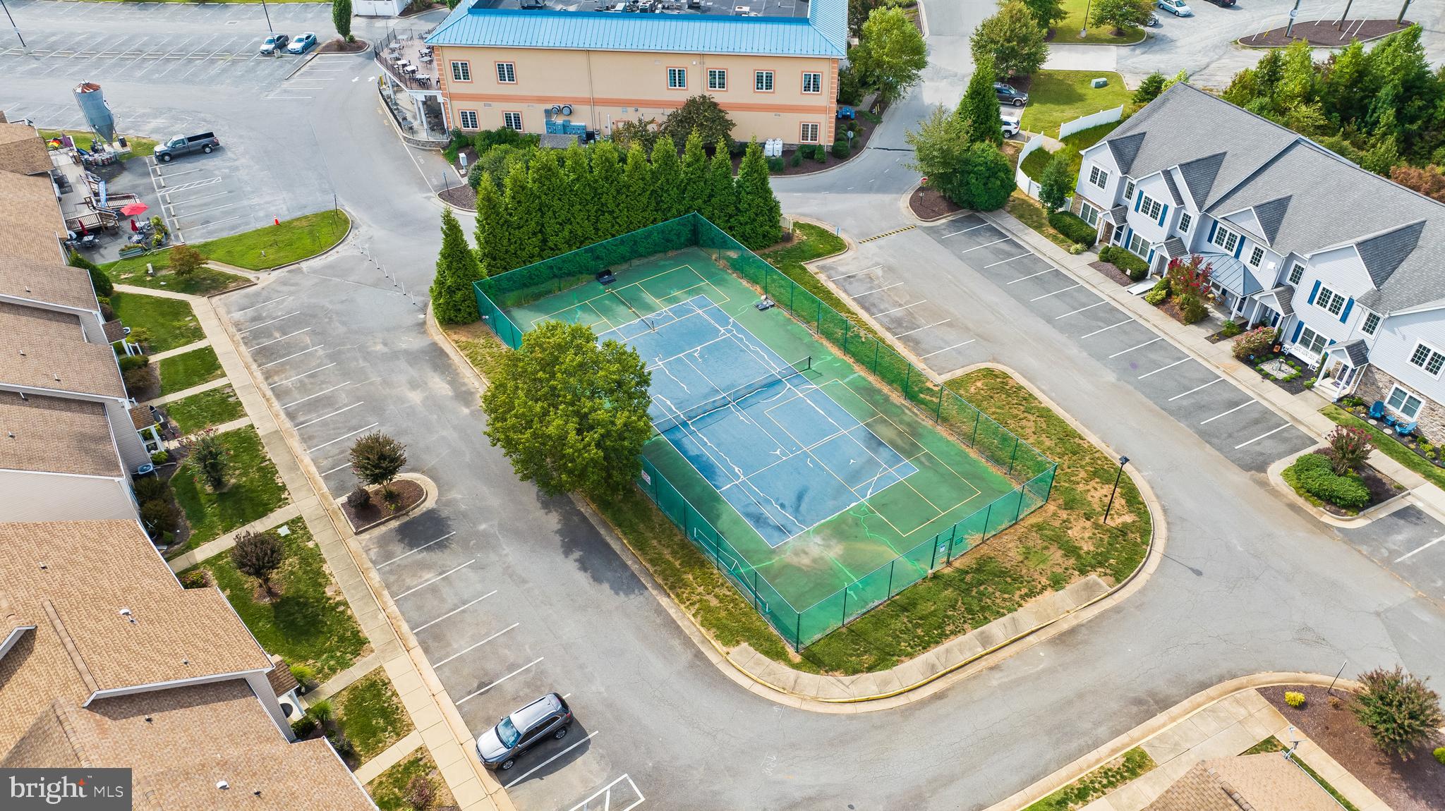 LAKE ANNA PLAZA - Residential