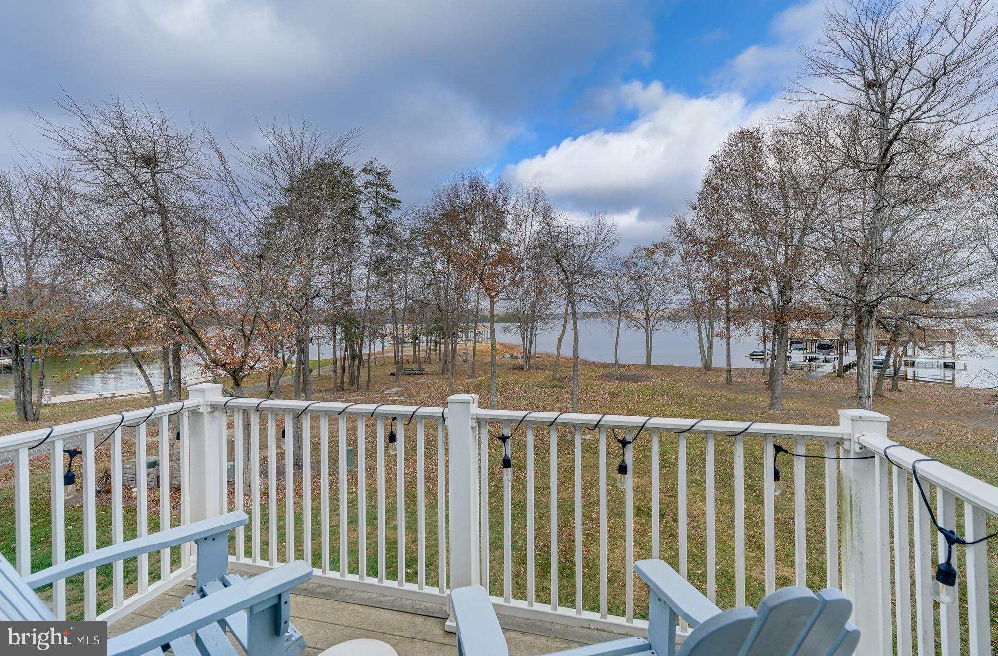 LAKE ANNA PLAZA - Residential