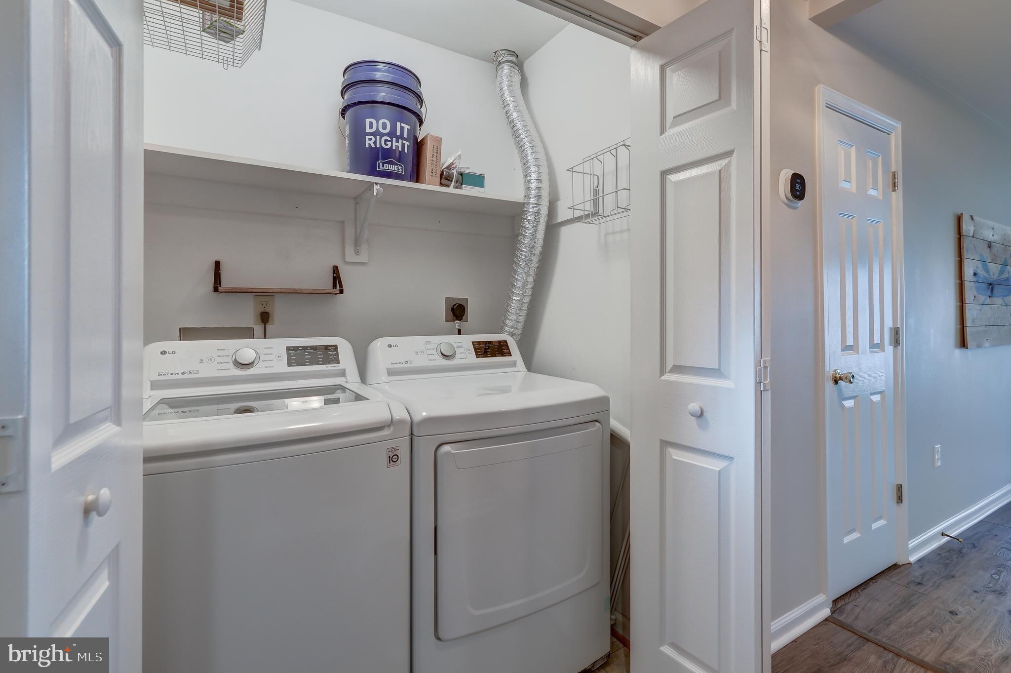 LAKE ANNA PLAZA - Residential