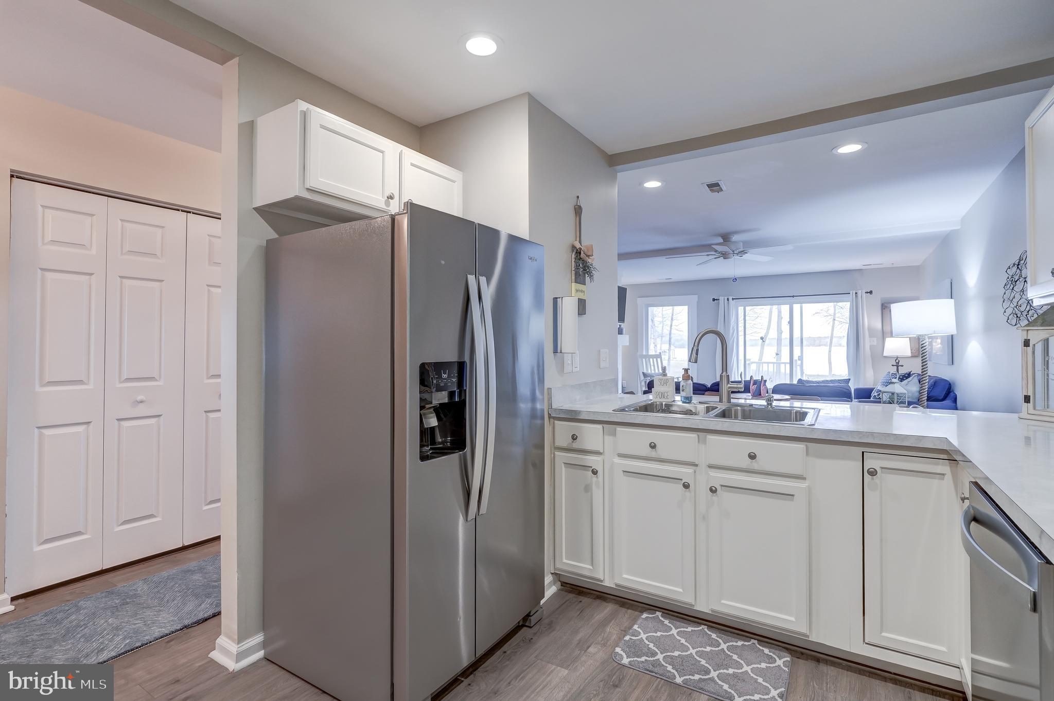 LAKE ANNA PLAZA - Residential