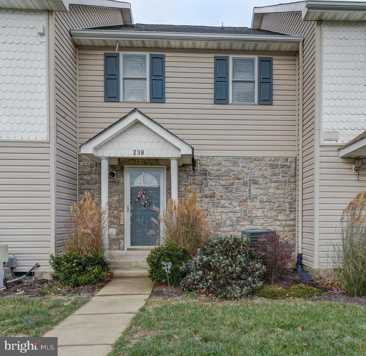 LAKE ANNA PLAZA - Residential