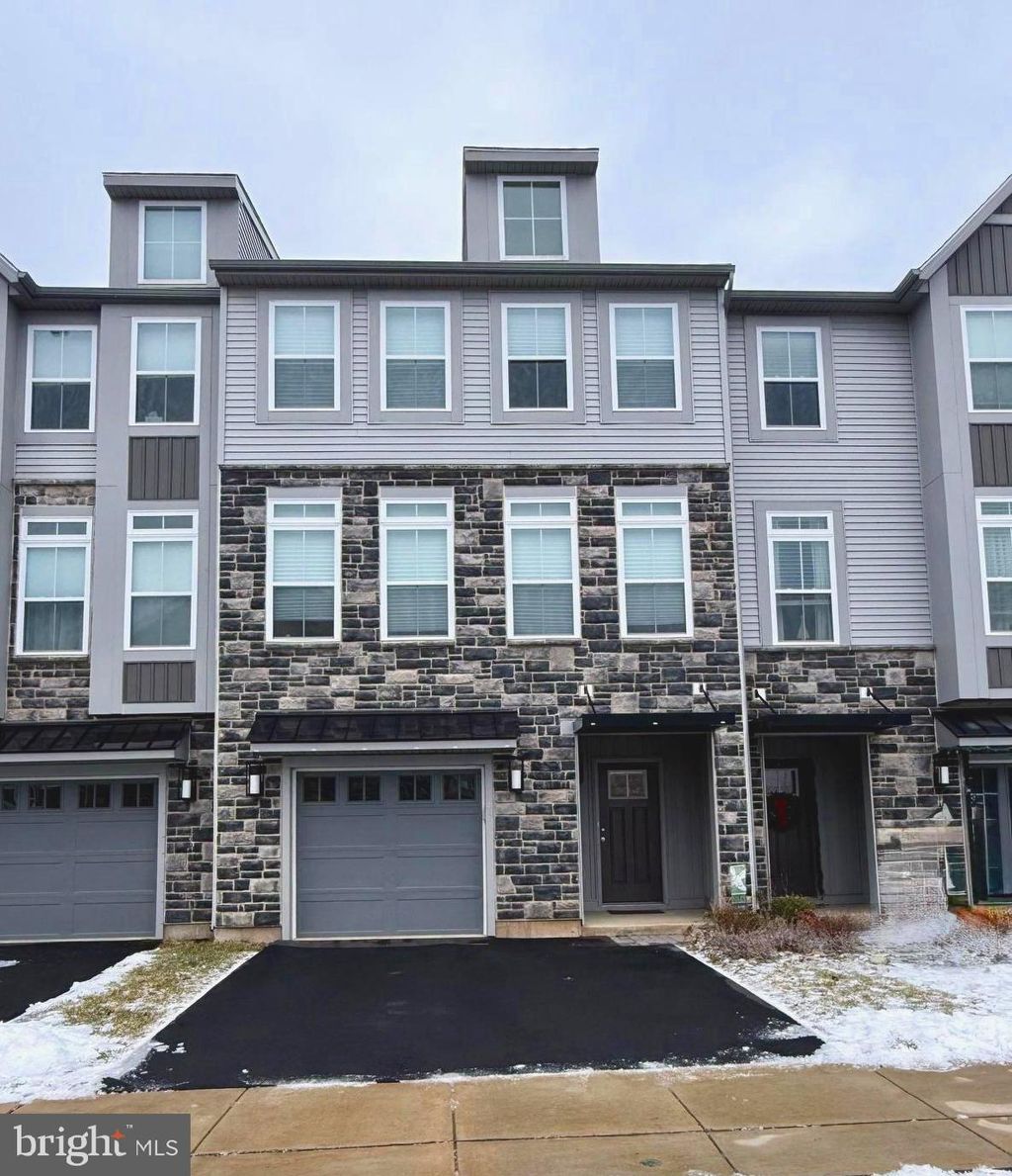 Photo of 44 Independence Court, PERKASIE, PA 18944 (MLS # PABU2111566)