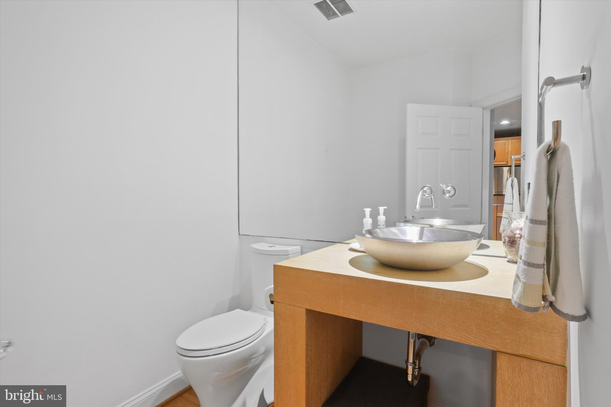 RESTON - Residential Lease