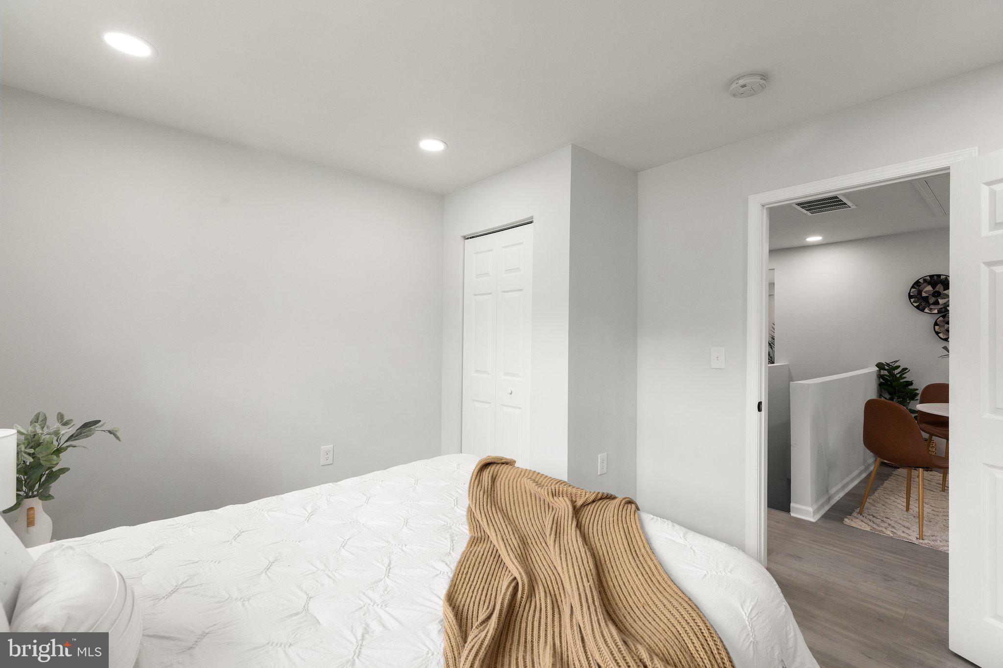 HAVERFORD - Residential