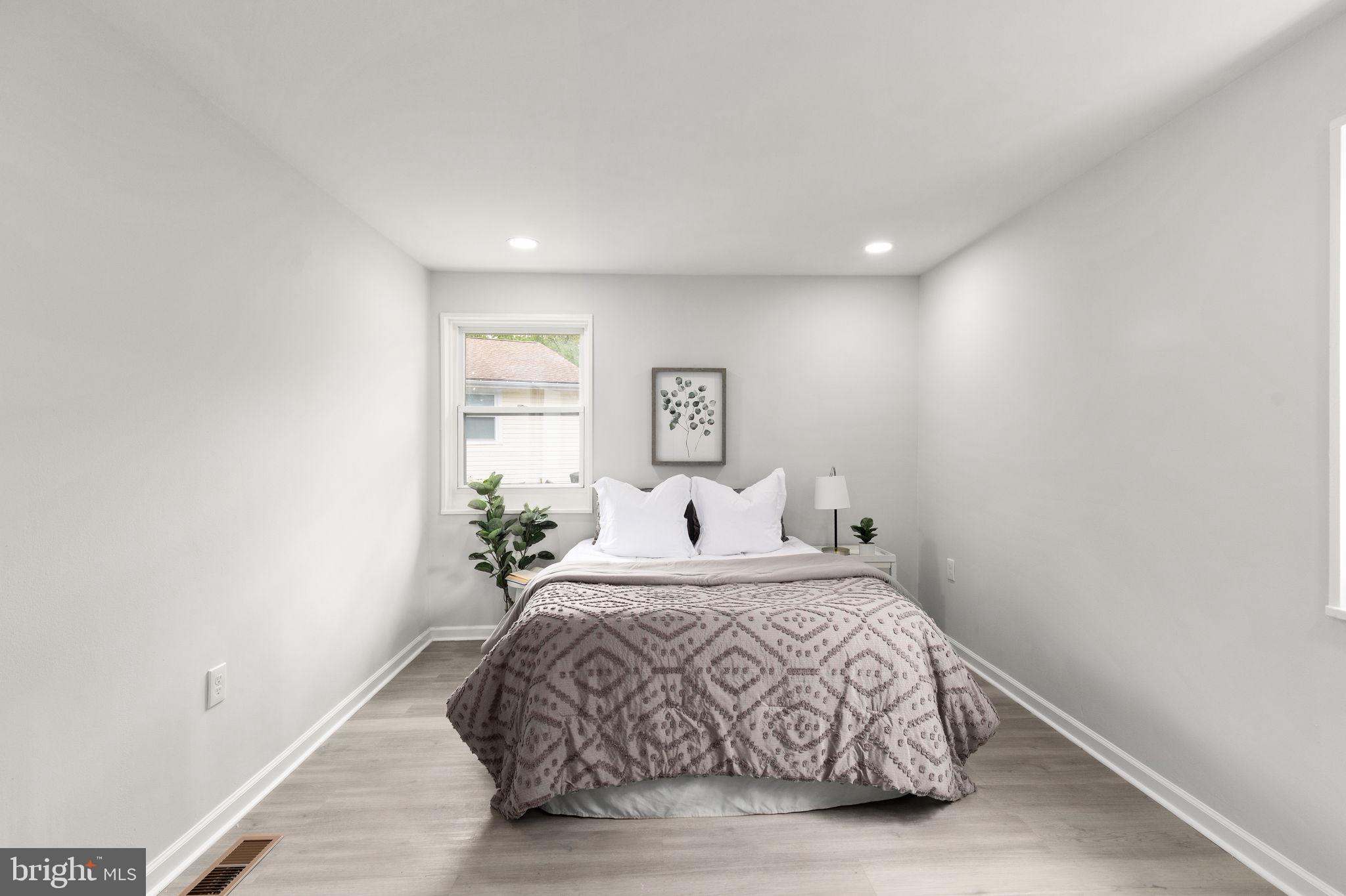 HAVERFORD - Residential