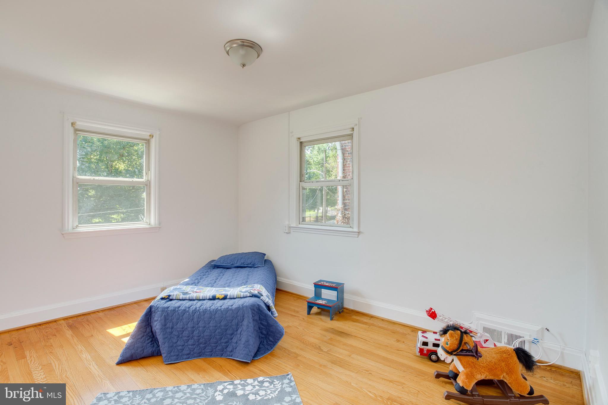 MERIDALE LITTLE FARMS - Residential