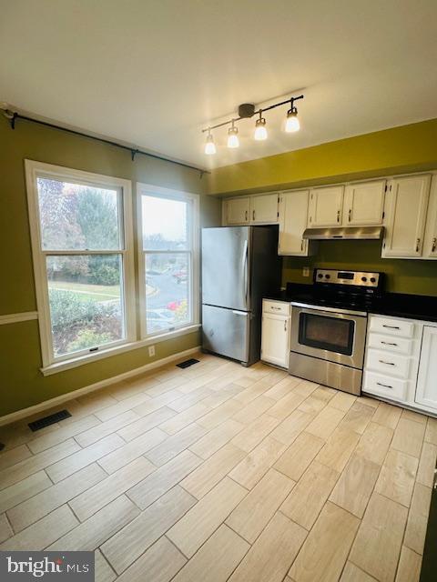 WHITTIER - Residential Lease