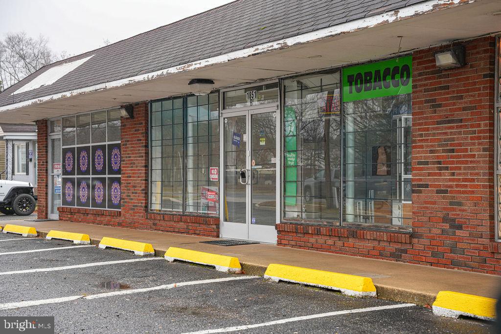 1851 W LANDIS AVENUE B