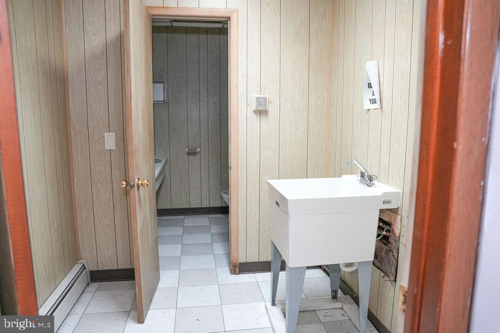 1851 W LANDIS AVENUE B