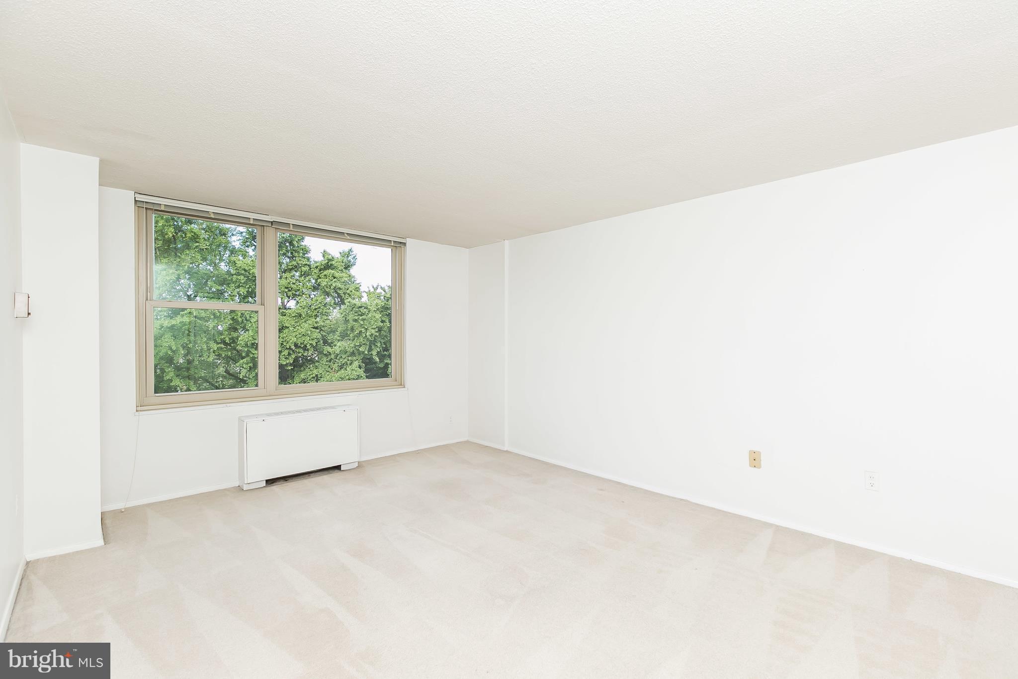 ROLAND PARK - Residential