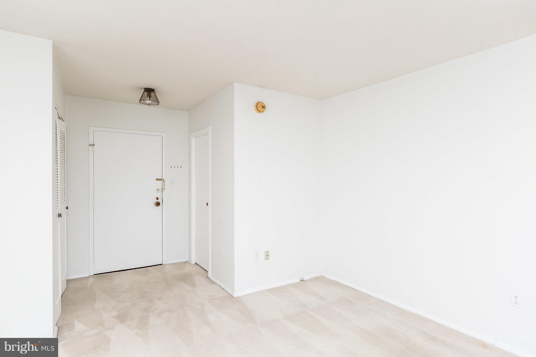 ROLAND PARK - Residential