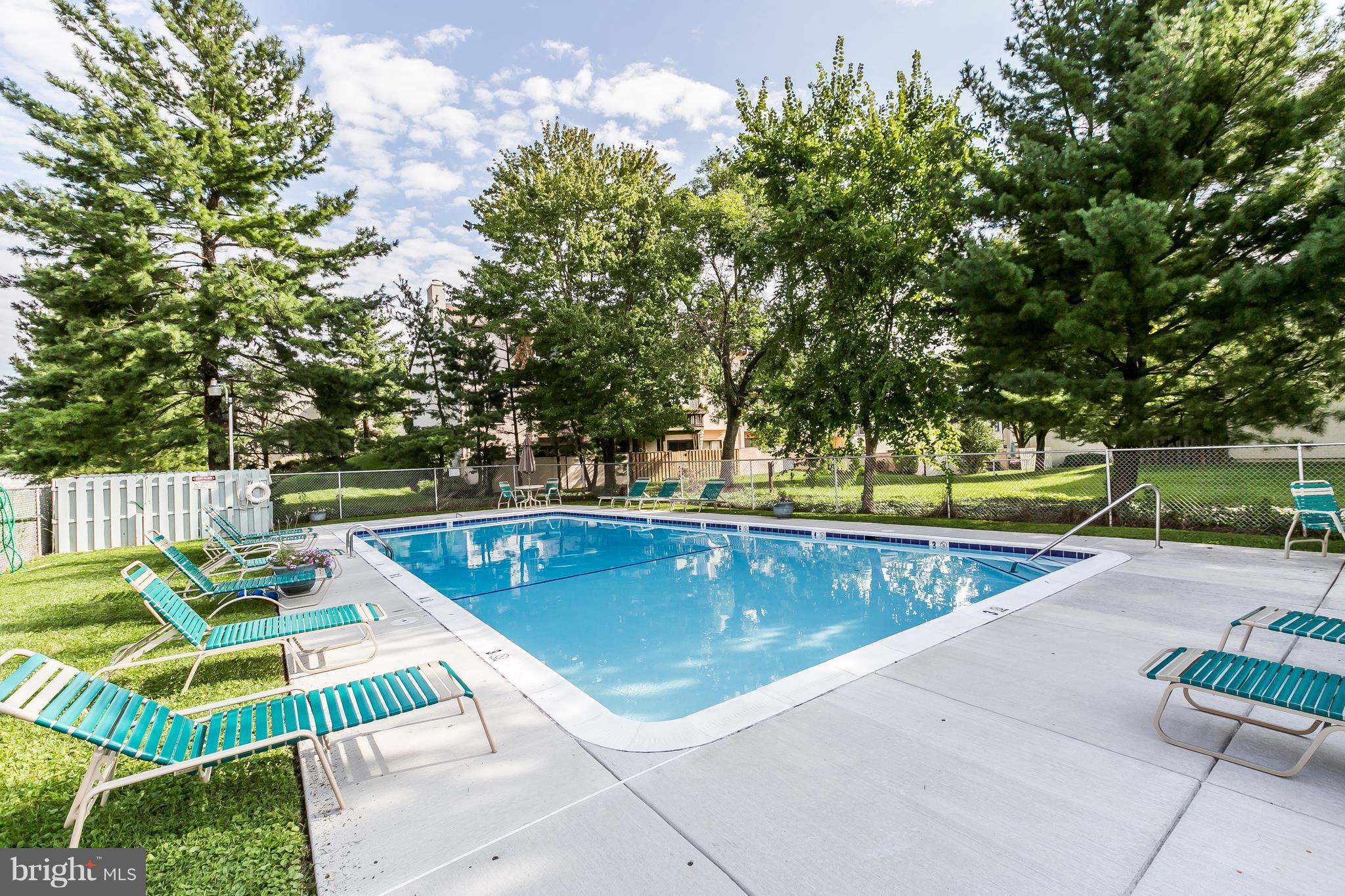 ROLAND PARK - Residential