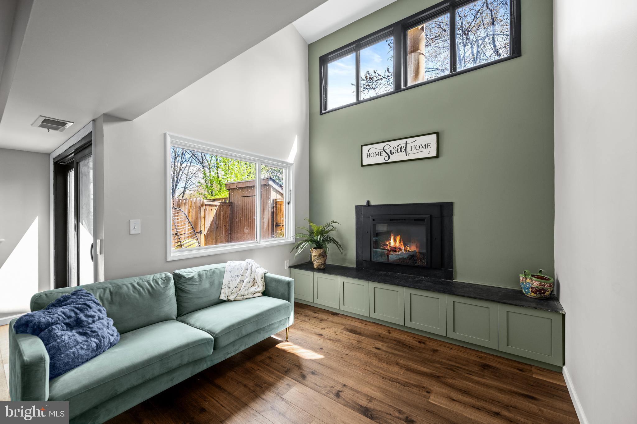 SIERRA VILLAS - Residential