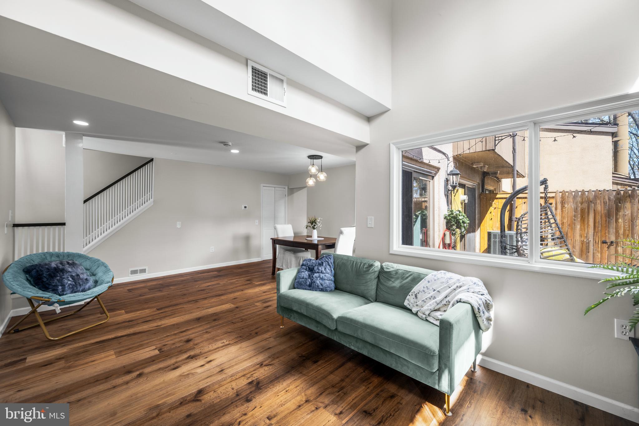 SIERRA VILLAS - Residential