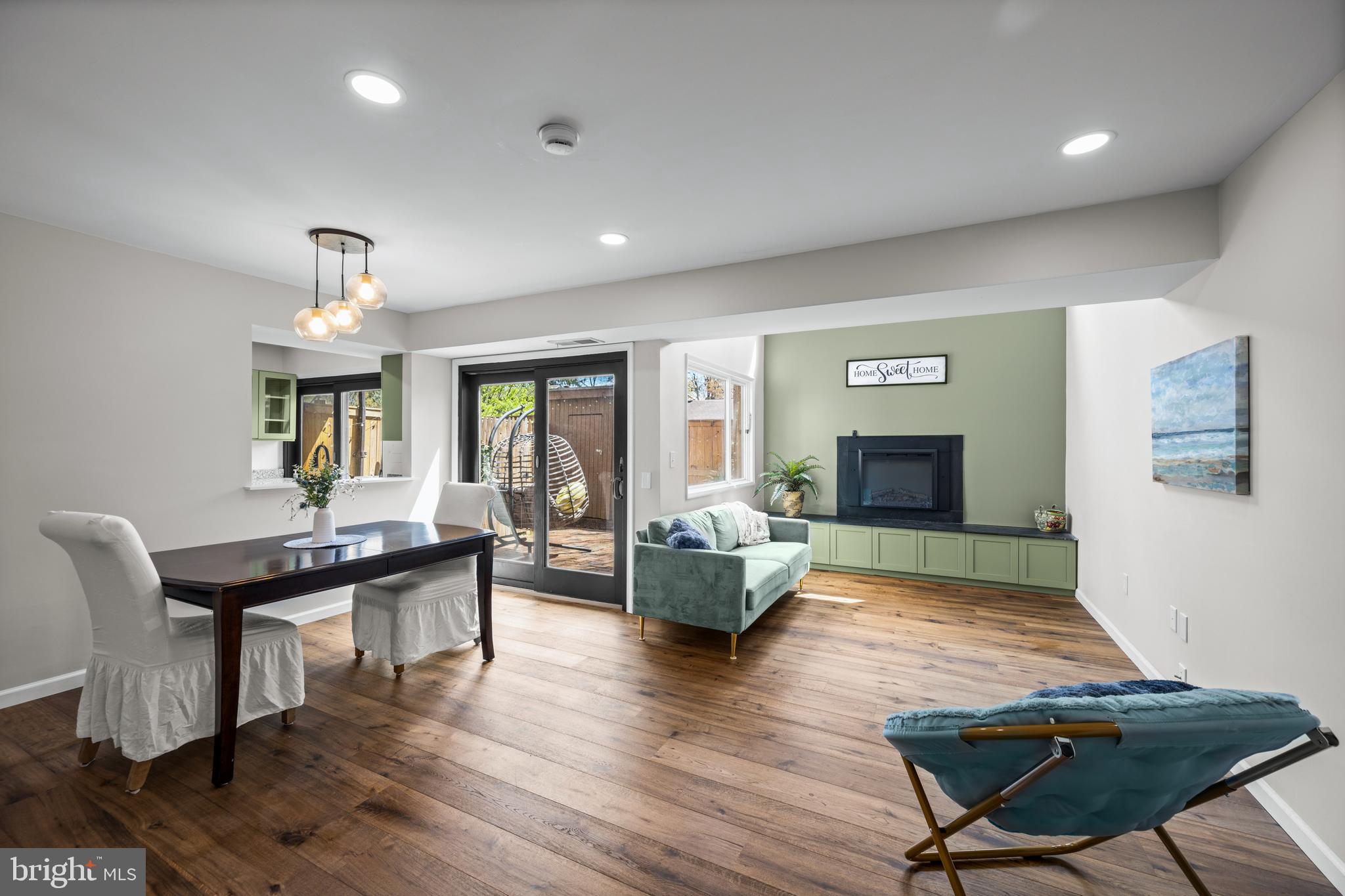 SIERRA VILLAS - Residential