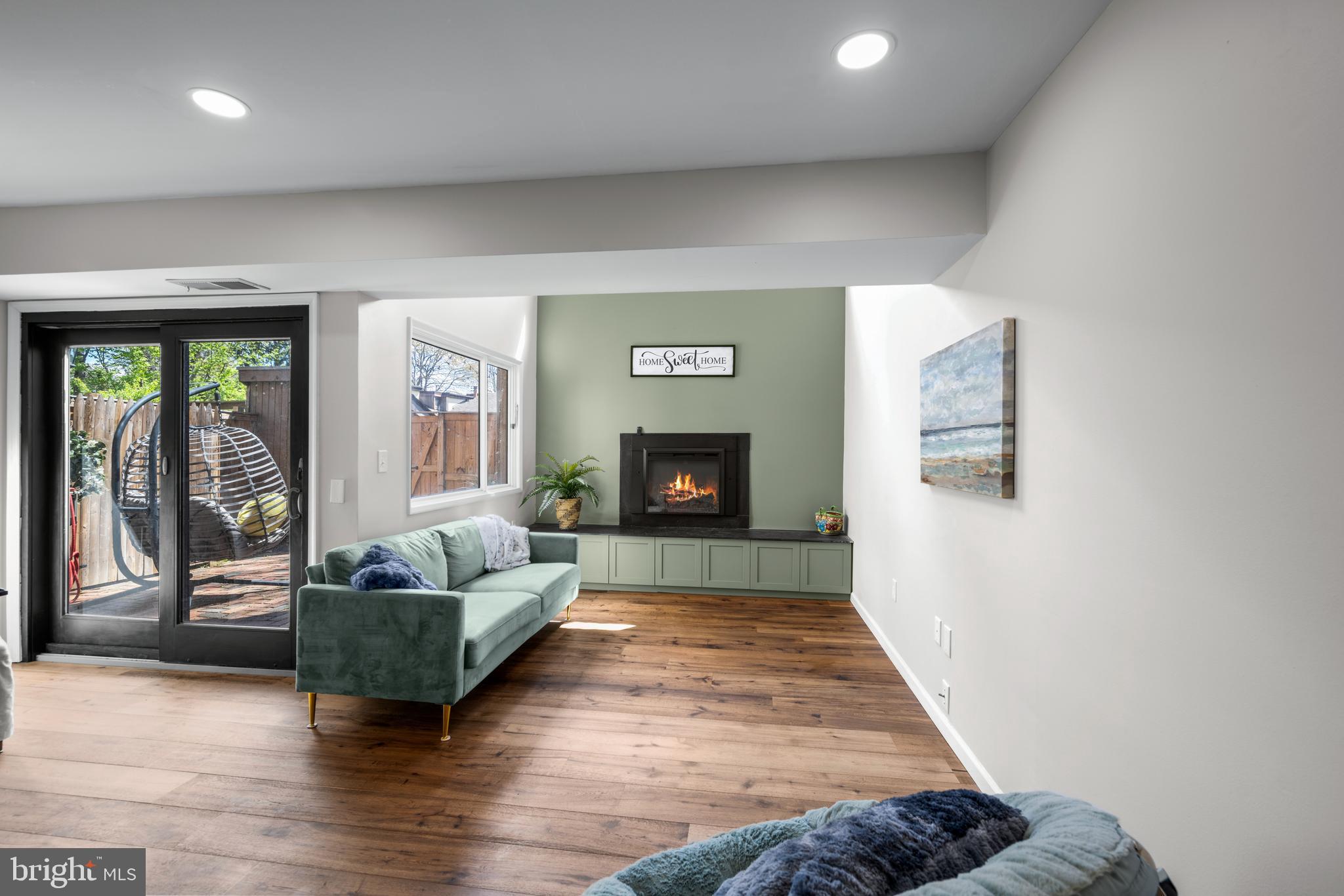 SIERRA VILLAS - Residential