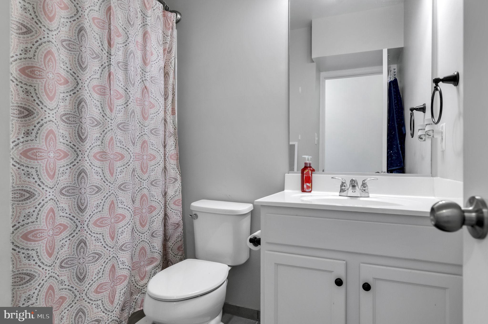 STONEY RUN - Residential Lease