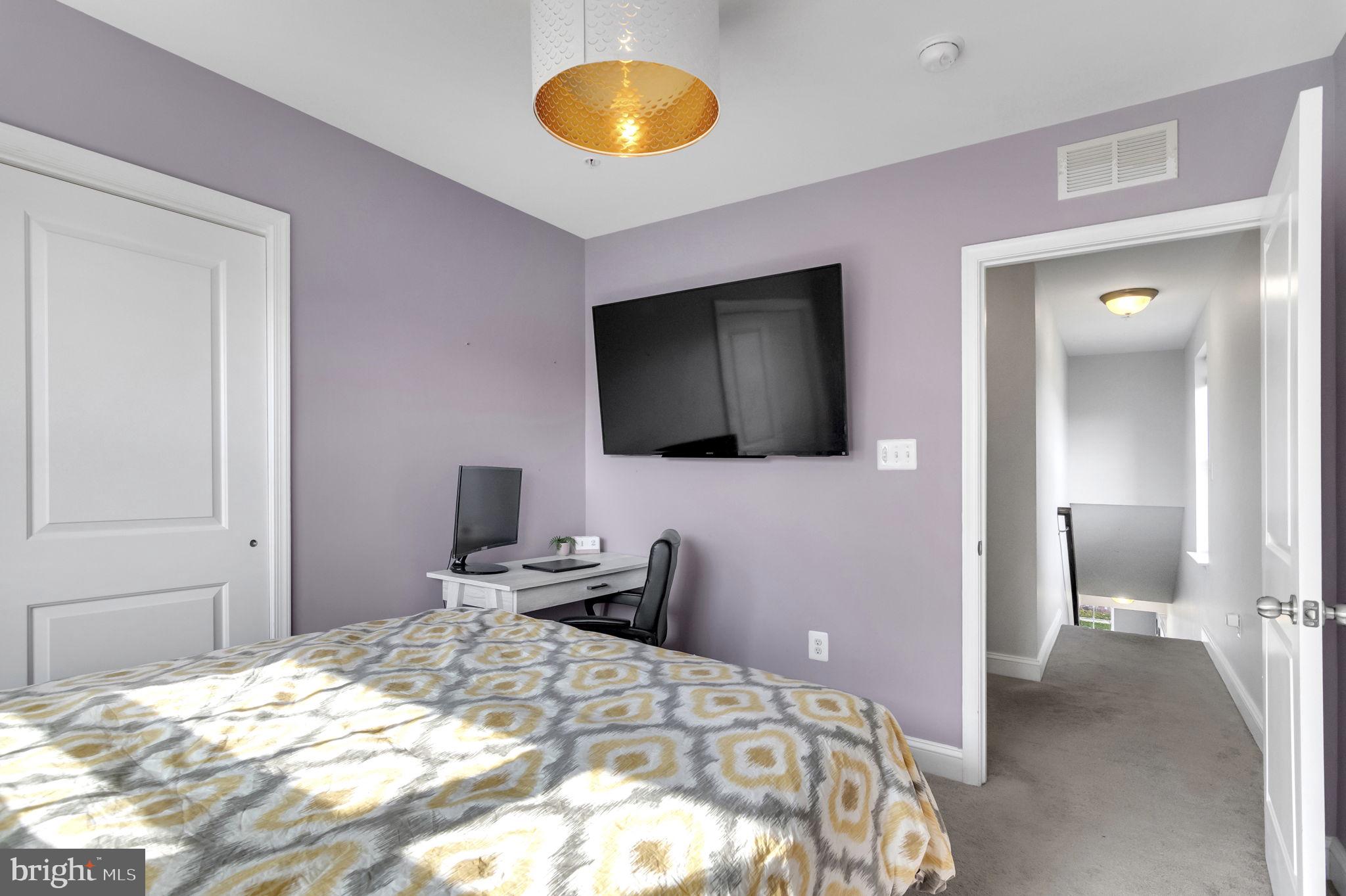 STONEY RUN - Residential Lease