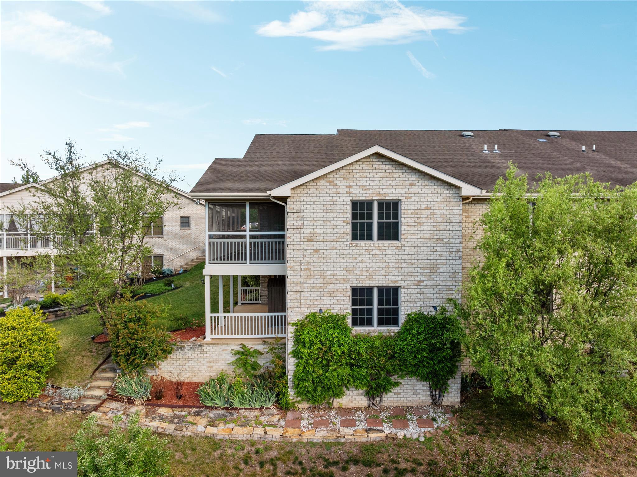 STONY POINTE - Residential
