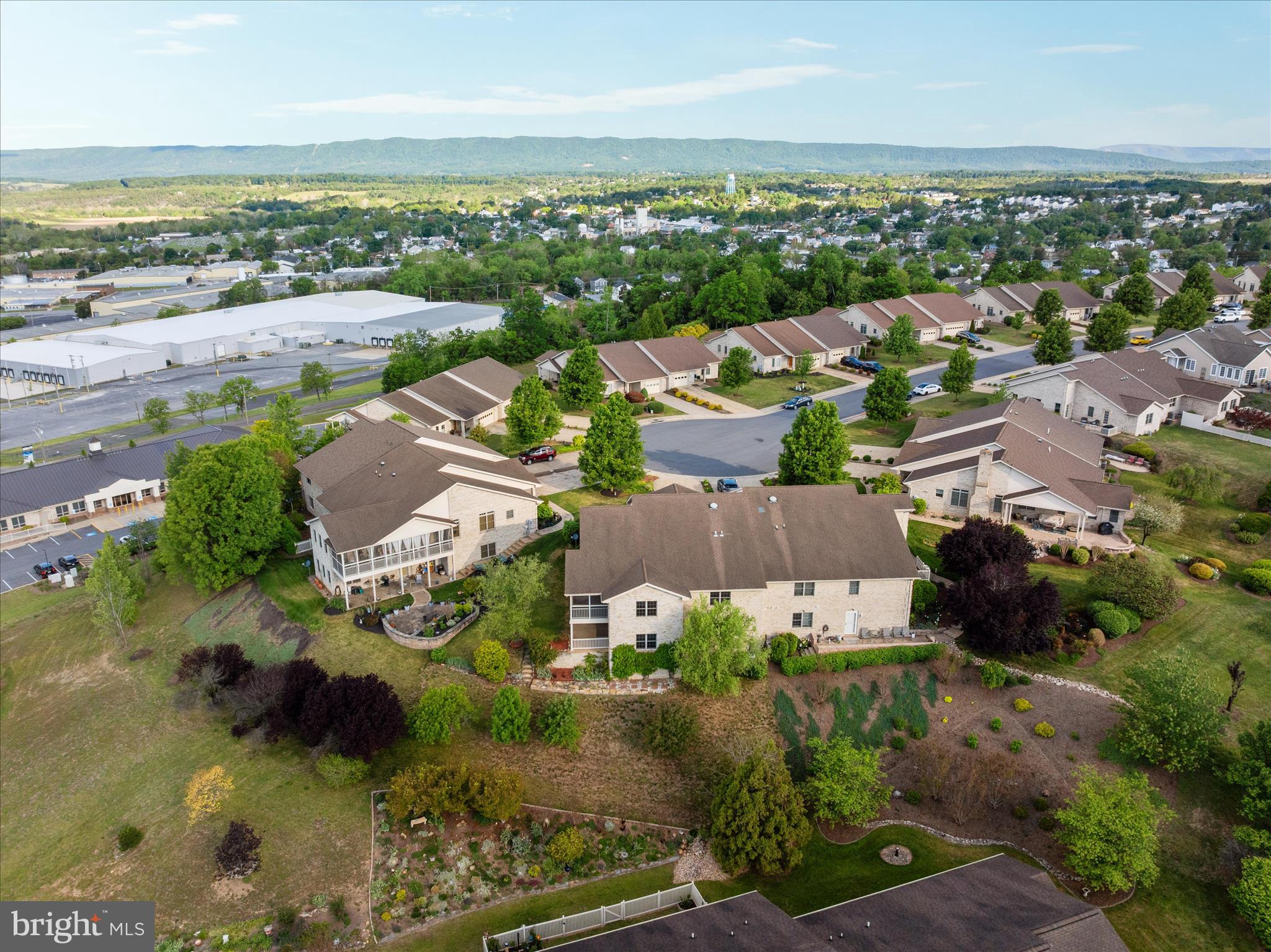 STONY POINTE - Residential